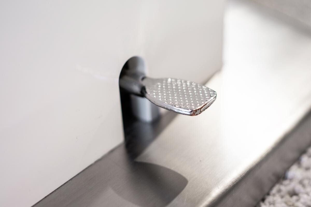 Couchtisch Levi weiß MDF B/H/T: ca. 135x50x75 cm