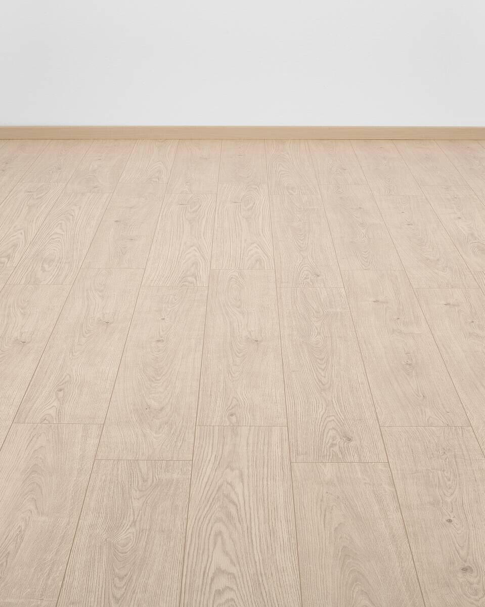 Laminatboden Berdal ca. 2,4936m² im Paket  B/L: ca. 19,3x129,2 cm pro Paket