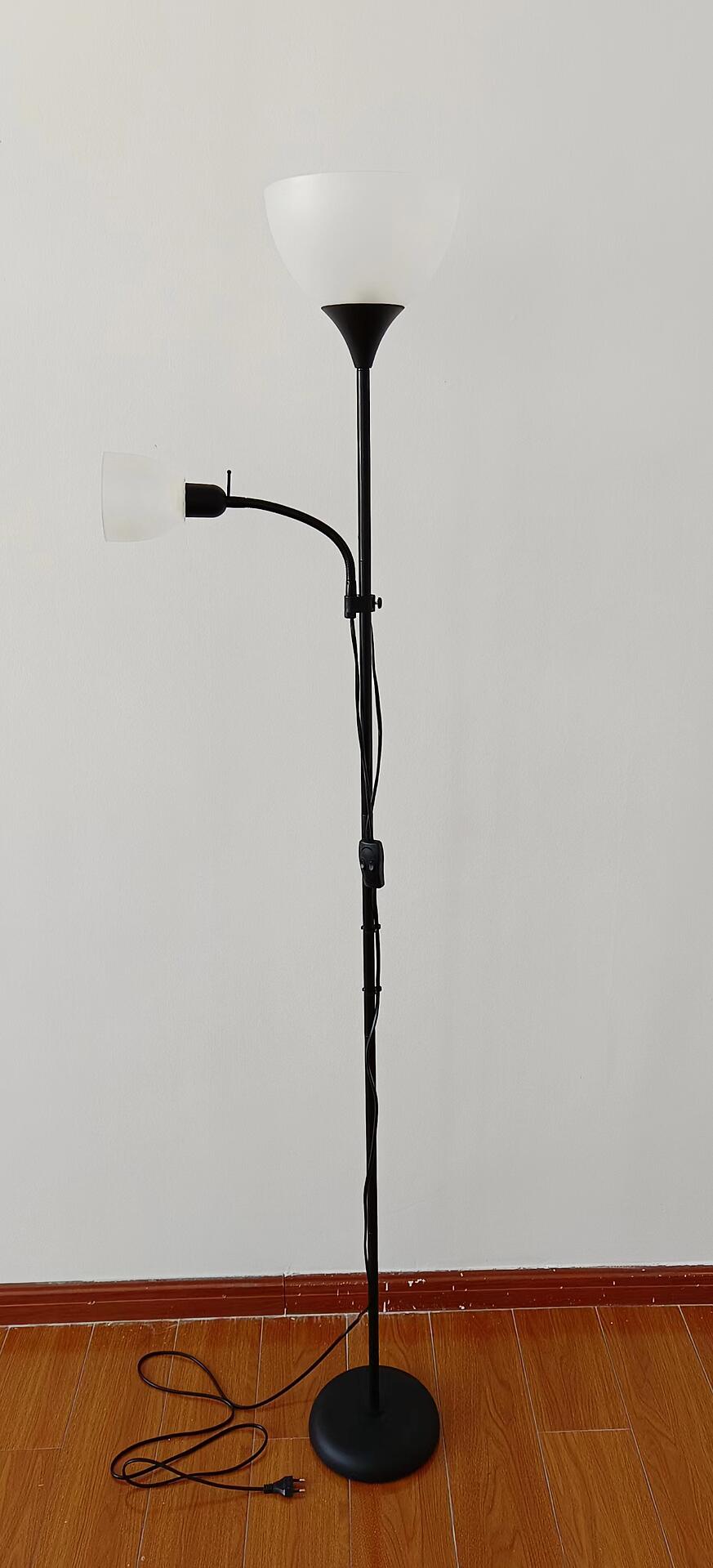 Sensation Deckenfluter Biro Promo schwarz weiß Metall Kunststoff H: ca. 180 cm E27 2 Brennstellen