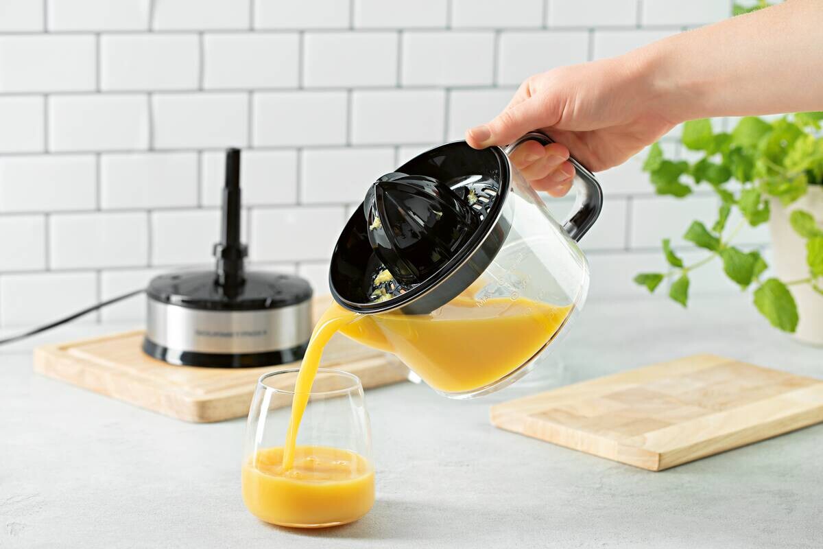 GOURMETmaxx Zitruspresse schwarz Kunststoff Edelstahl B/H/L: ca. 14x21x19 cm ca. 0,7 l