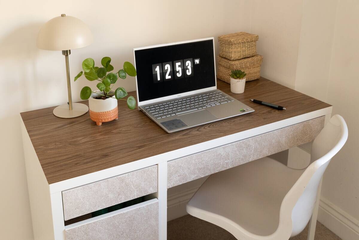 Klebefolie Holzoptik braun B/L: ca. 67,5x200 cm