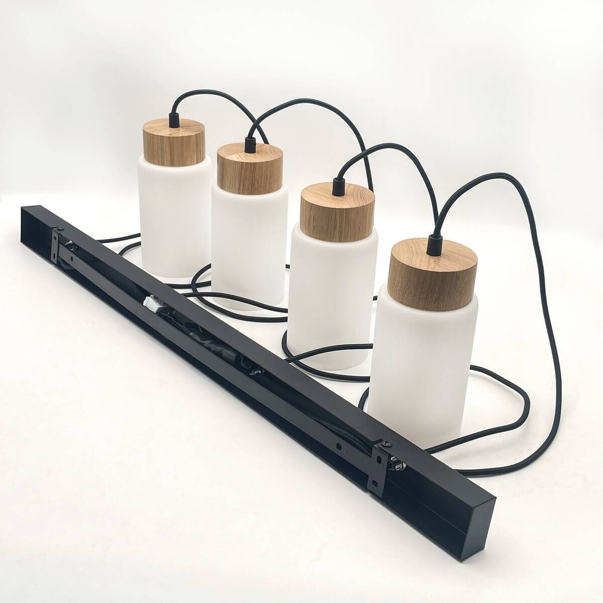 Lamkur Hängeleuchte Marcus schwarz Stahl Glas Holz B/H/L: ca. 85x20x20 cm E27 4 Brennstellen