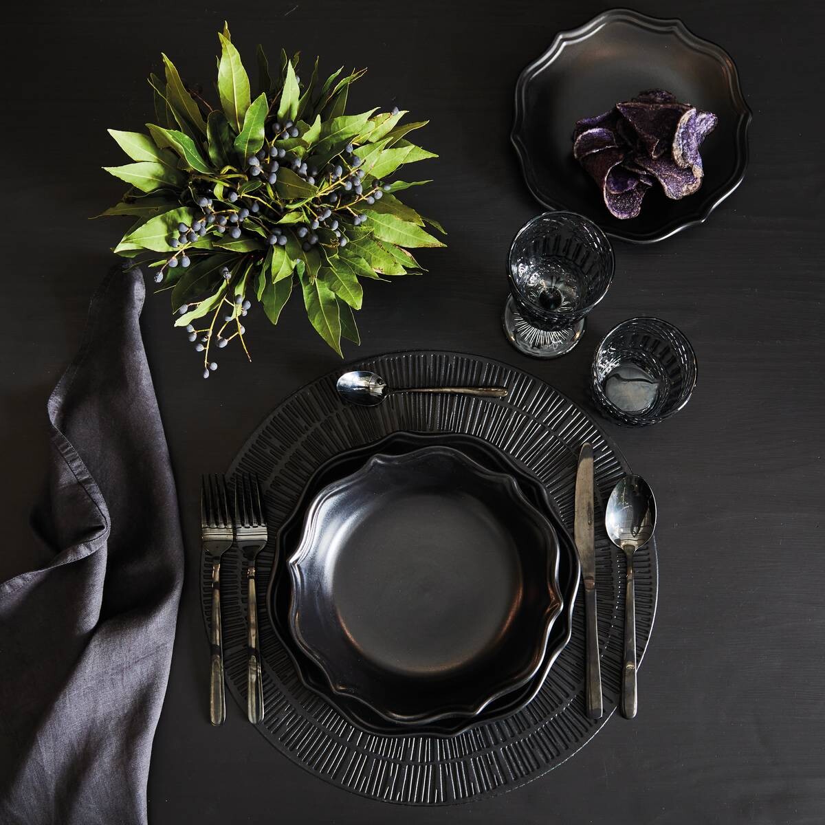 TOGNANA Tafelservice Cecile schwarz Steinzeug 12 tlg.