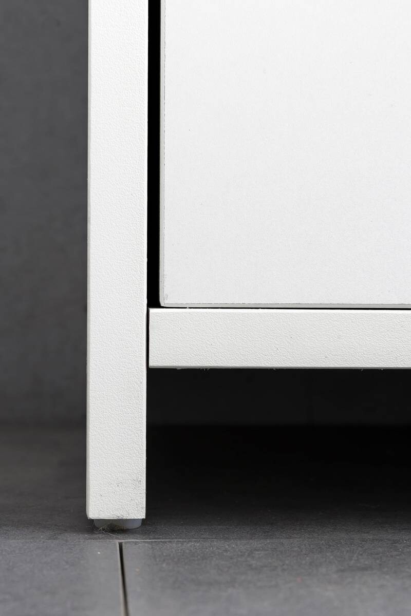 Badkommode weiß B/H/T: ca. 30x96x30 cm