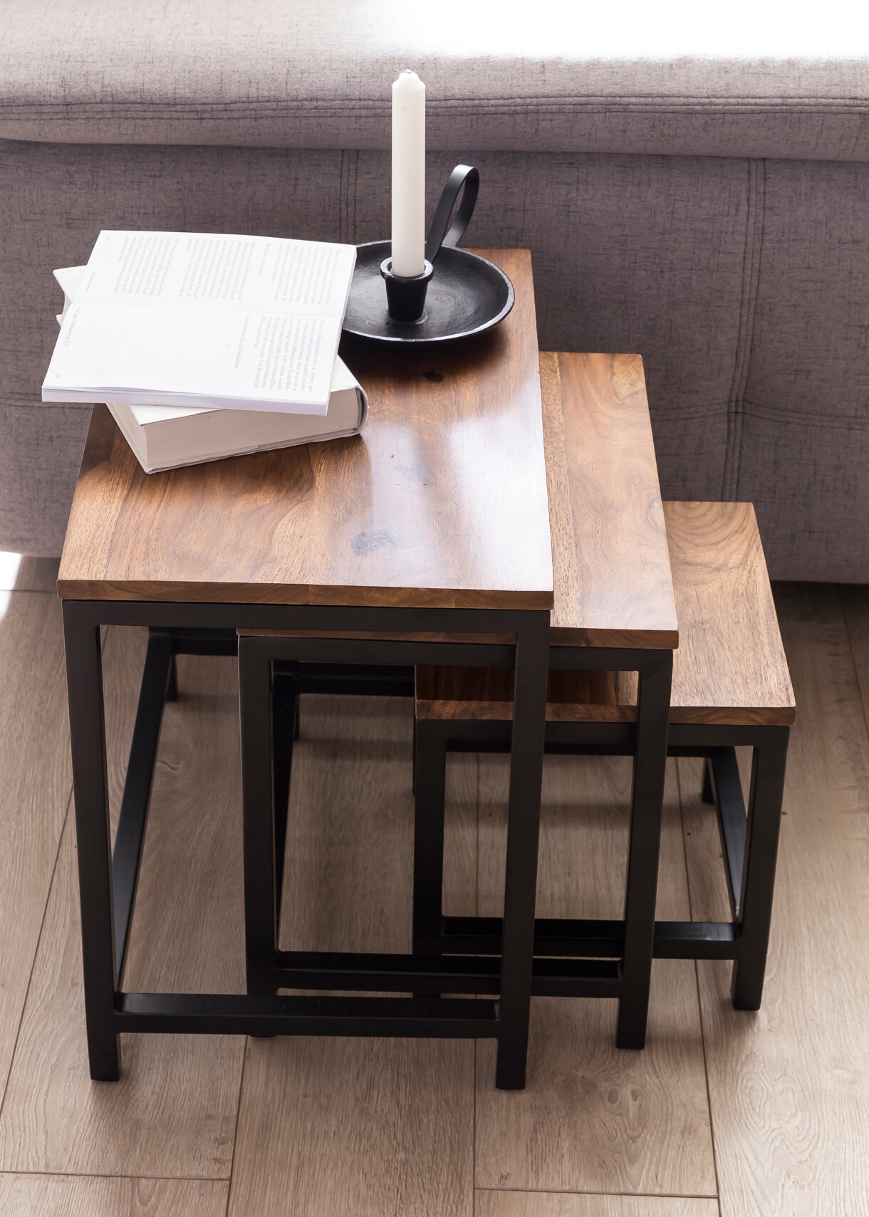 Beistelltisch 3er-Set natur schwarz pulverbeschichtet Echtholz Metall