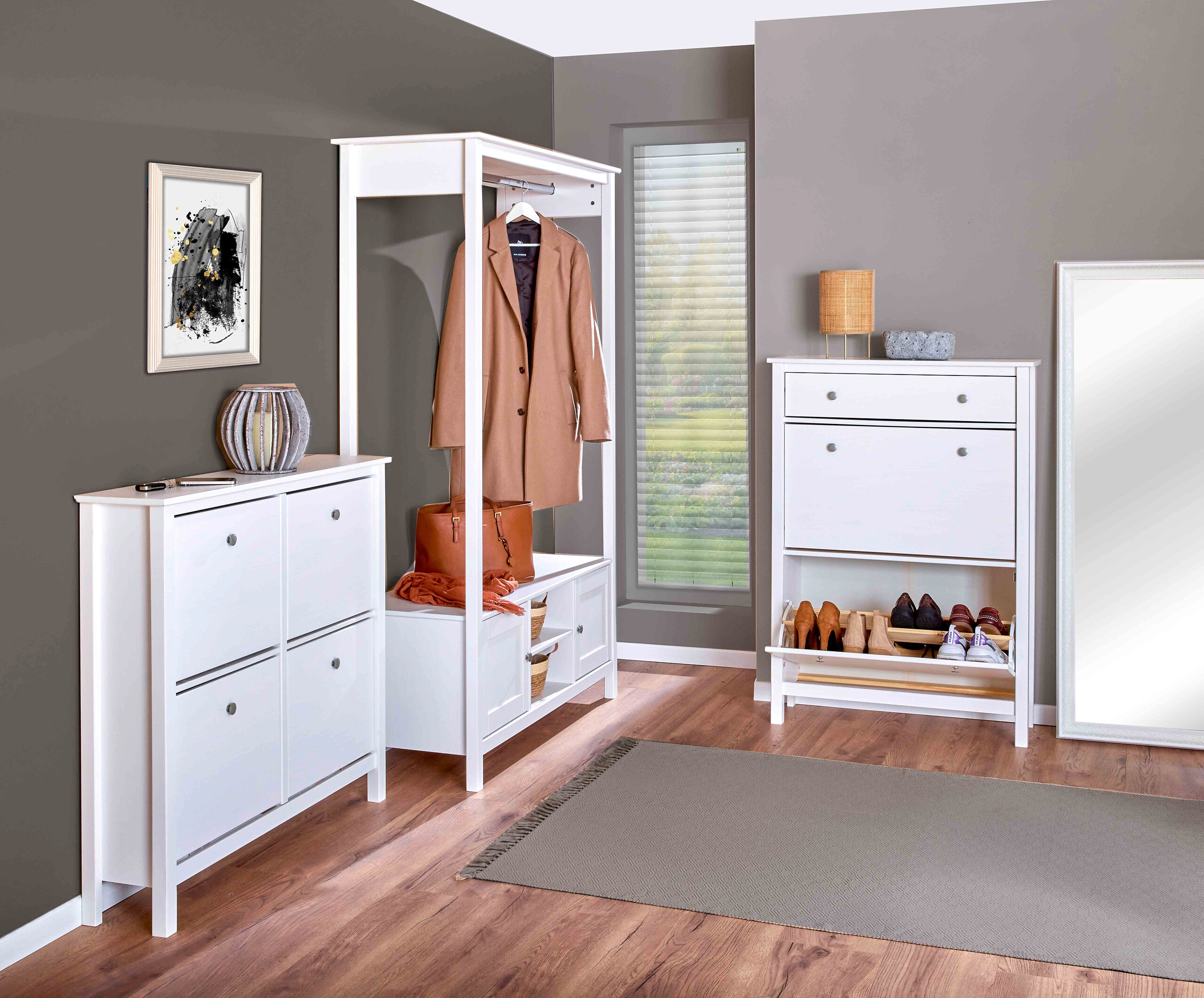 Schuhkipper Polina weiß B/H/T: ca. 107x101x25 cm Schuhkipper Polina weiß B/H/T: ca. 107x101x25 cm