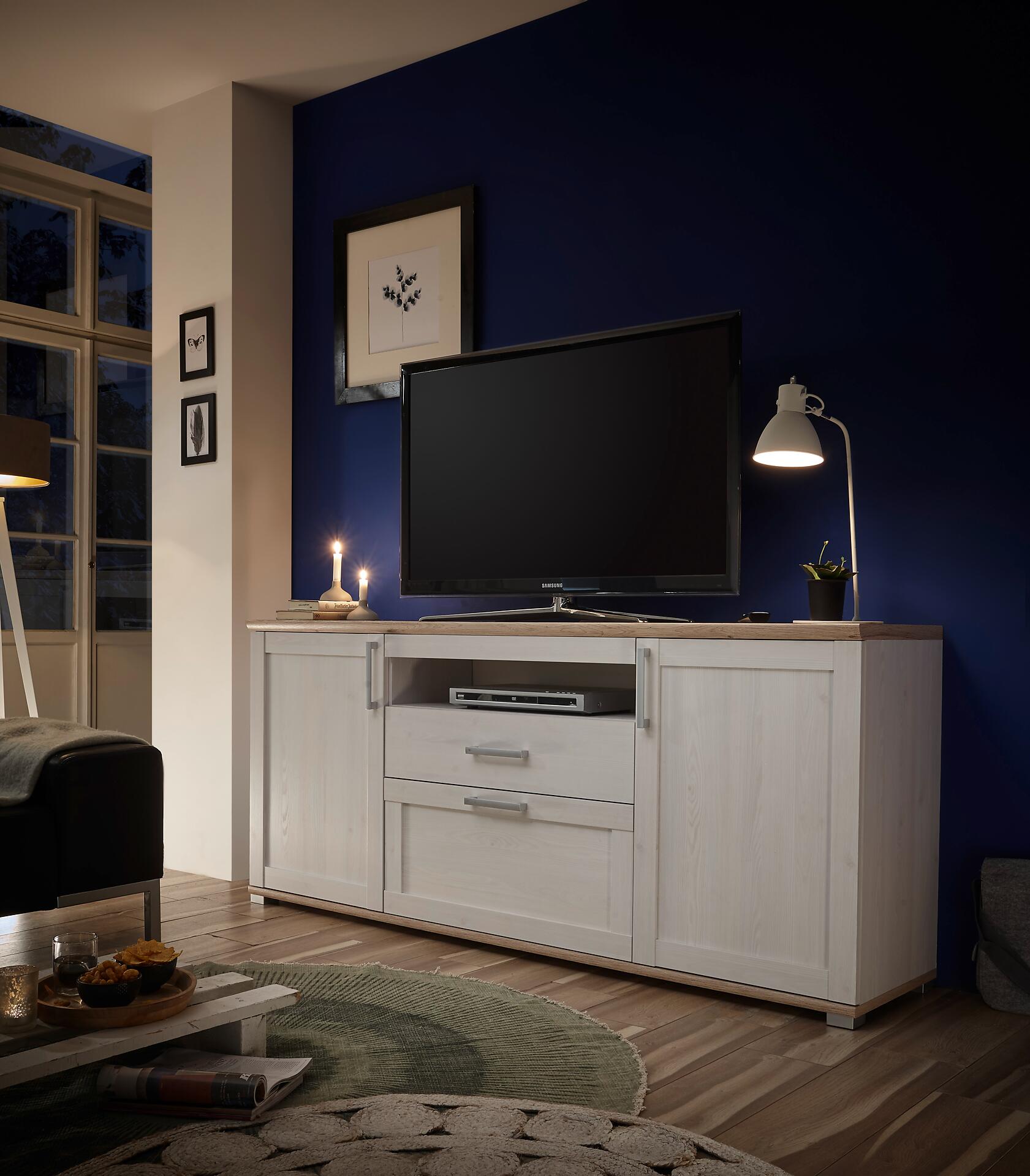 TV-Highboard Romance Sibiu Lärche Nachbildung San-Remo Nachbildung B/H/T: ca. 190x82x44 cm TV-Highboard Romance Sibiu Lärche Nachbildung San-Remo Nachbildung B/H/T: ca. 190x82x44 cm