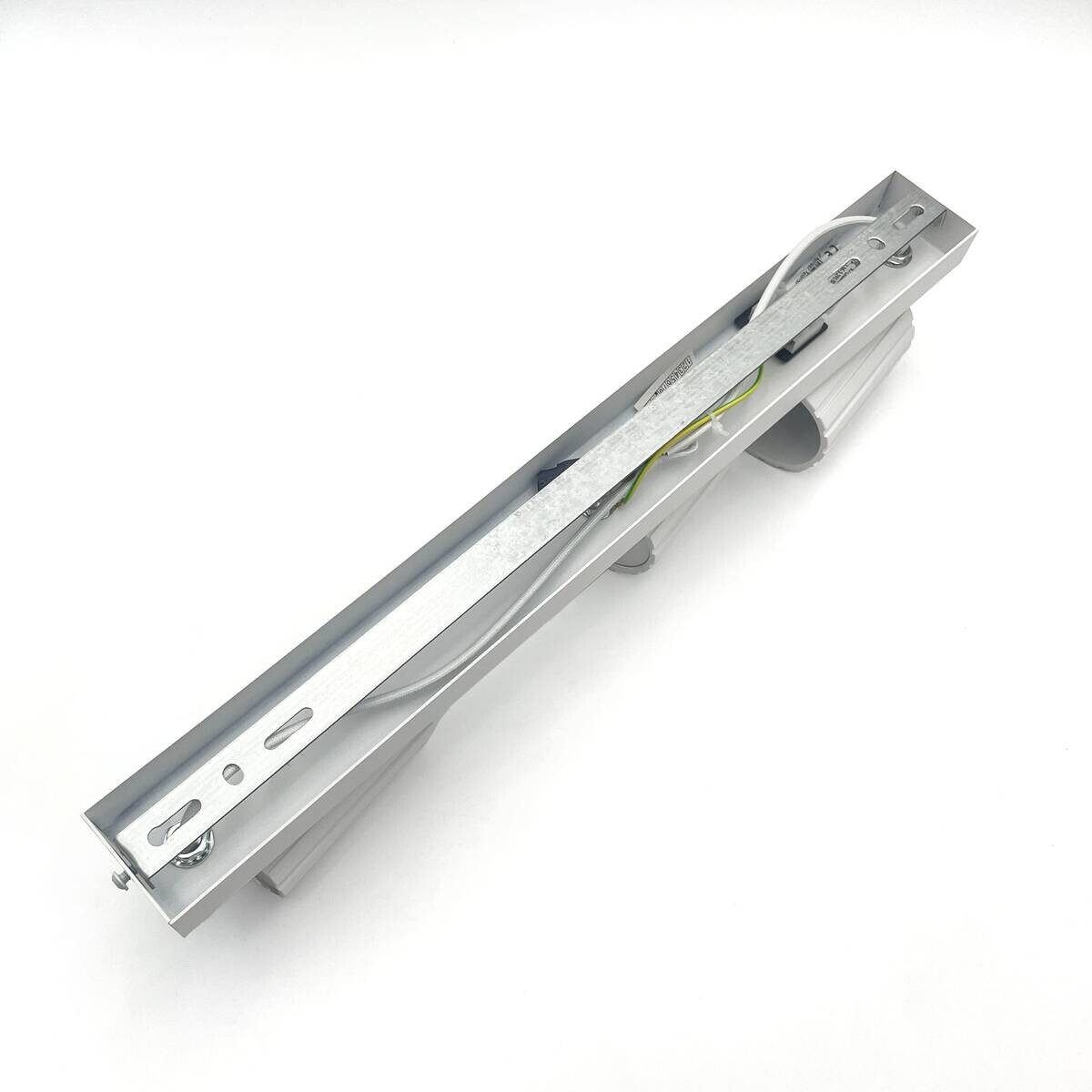 Lamkur Strahler Prisma weiß Stahl B/H/L: ca. 6,5x16,5x45 cm 3 Brennstellen