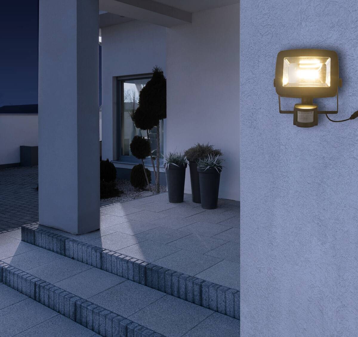 LED-Solarleuchte schwarz Kunststoff B/H: ca. 16,3x18 cm