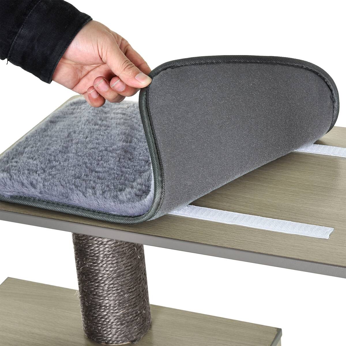 PawHut Katzenkratzbaum grau Holz B/H/L: ca. 40x120x60 cm