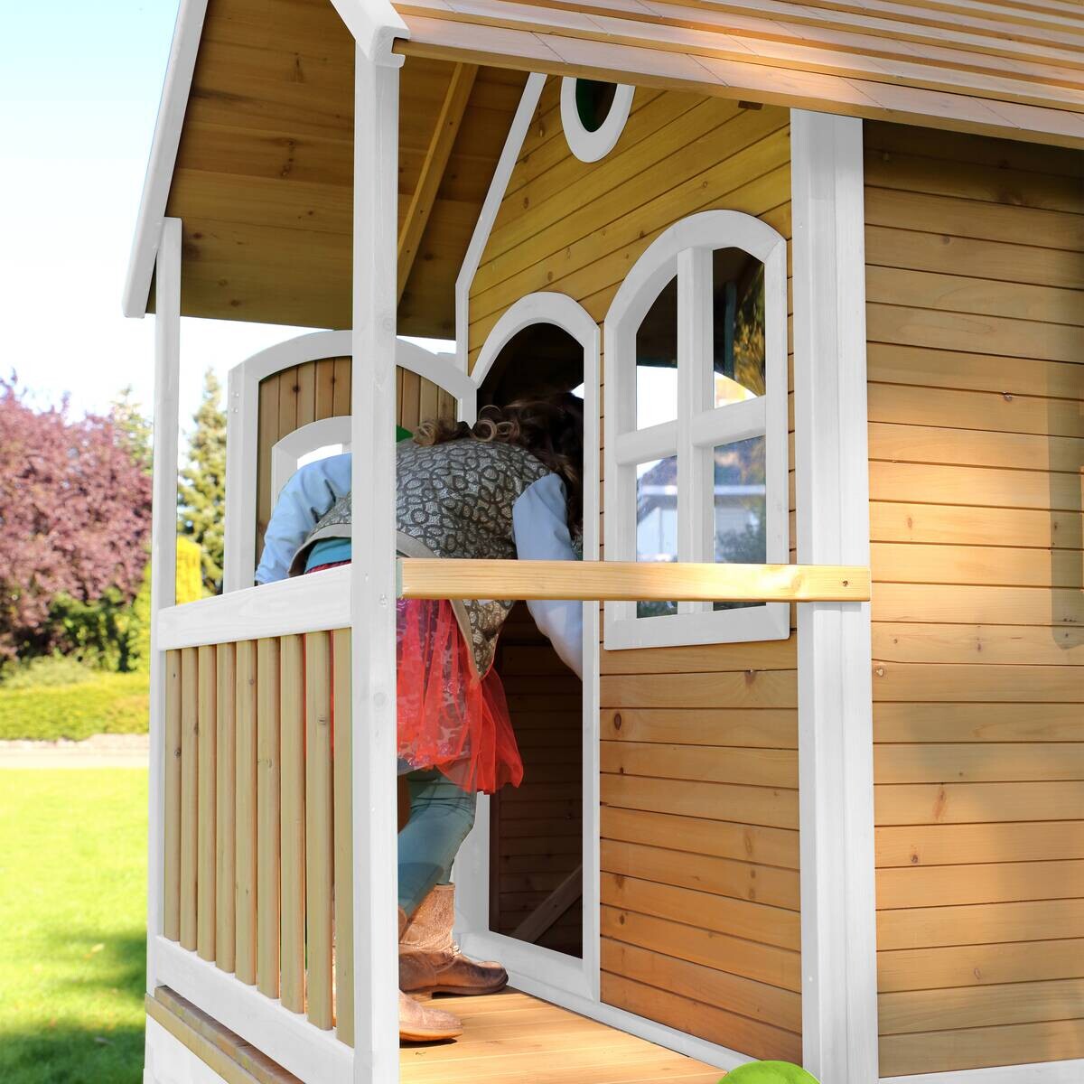 AXI Spielhaus Laura weiß B/H/L: ca. 318x272x191 cm