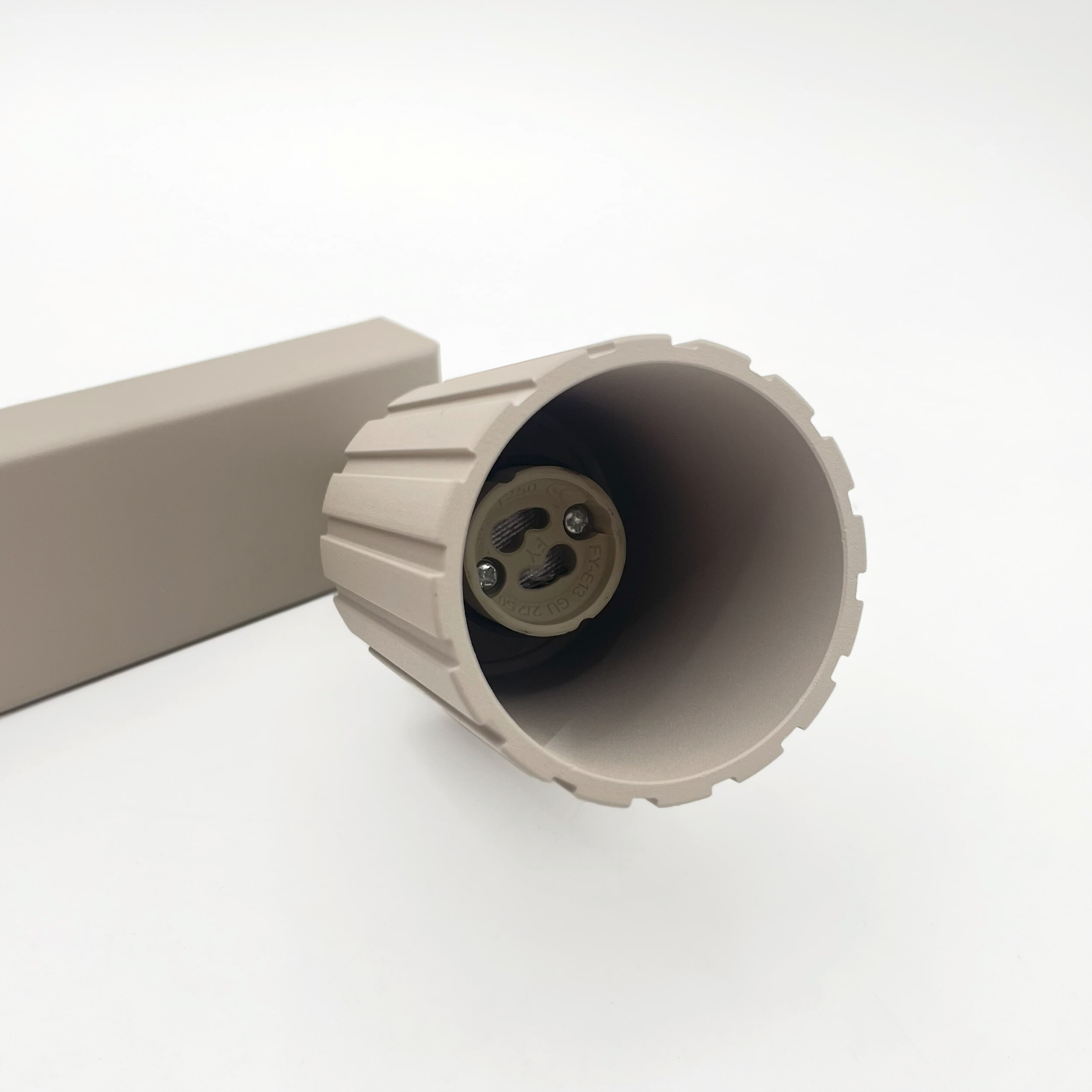 Lamkur Strahler Prisma beige Stahl B/H/L: ca. 6,5x16,5x81 cm 4 Brennstellen