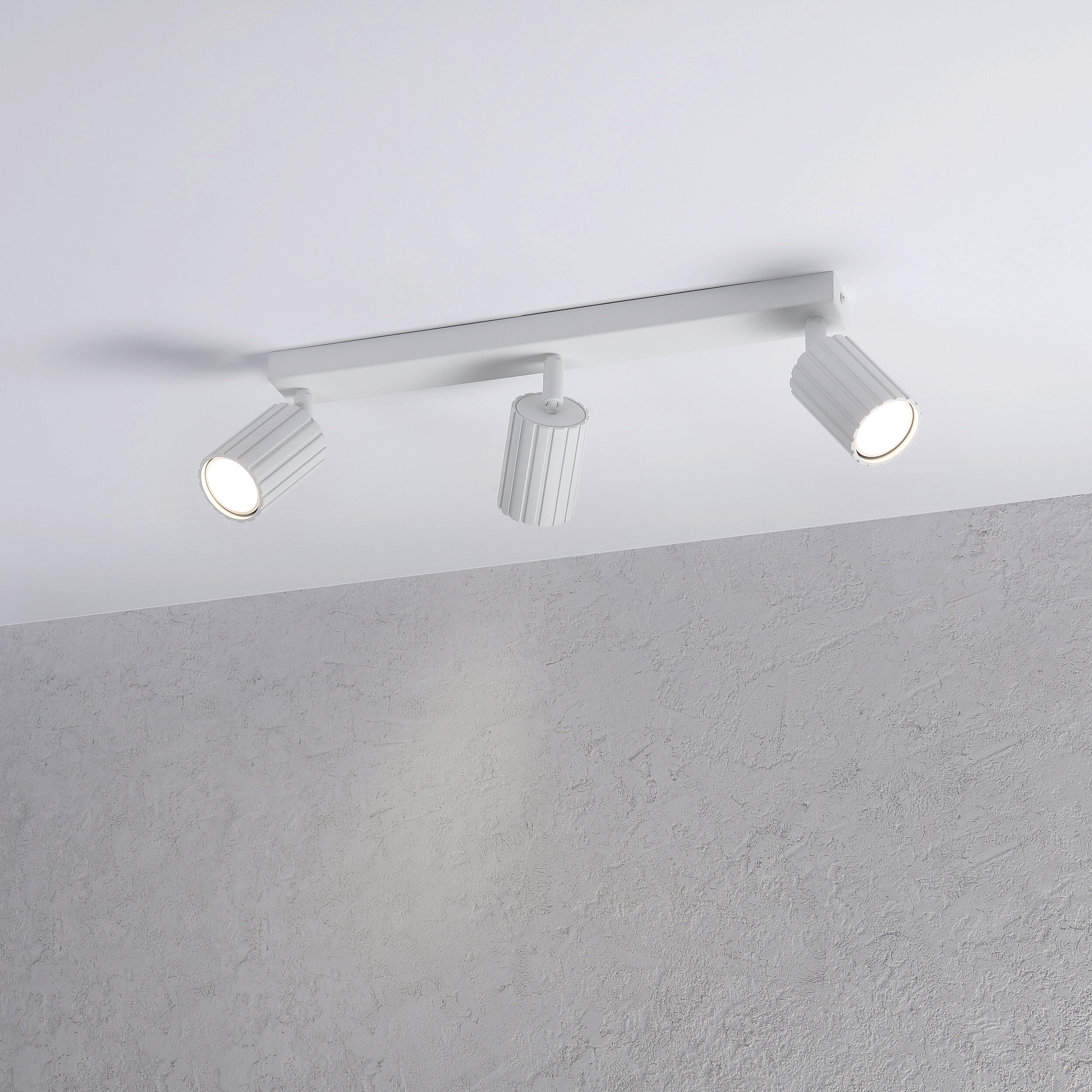 Lamkur Strahler Prisma weiß Stahl B/H/L: ca. 6,5x16,5x45 cm 3 Brennstellen