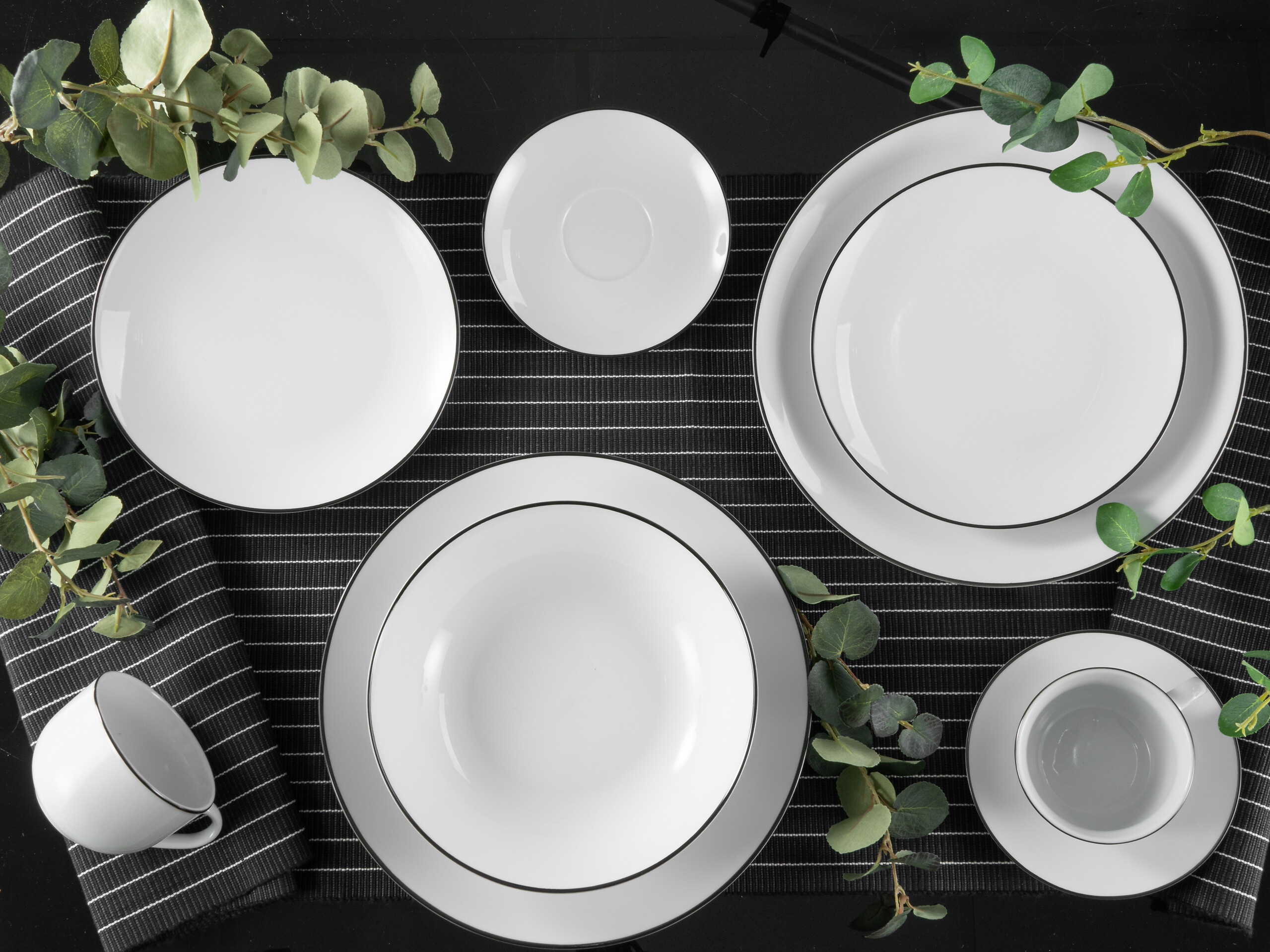 CreaTable Kombiservice Luna Black Line weiß Steinzeug 30 tlg.