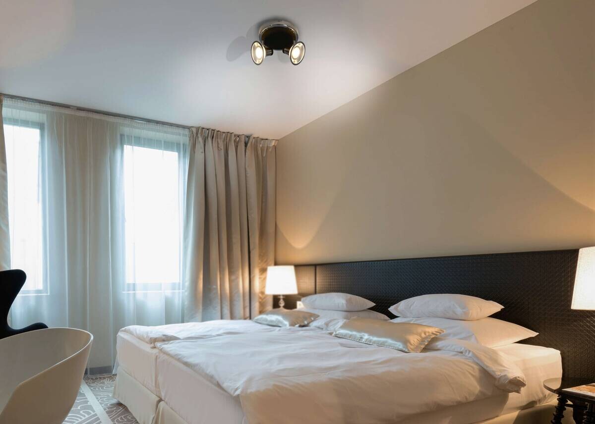 Näve Leuchten Deckenleuchte 1239842 Chrom Kunststoff Metall B/H/T: ca. 15x13x15 cm 2 Brennstellen