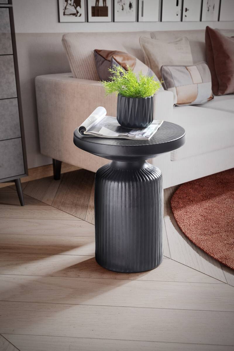 Beistelltisch schwarz B/H/T: ca. 40x50x40 cm Beistelltisch schwarz B/H/T: ca. 40x50x40 cm