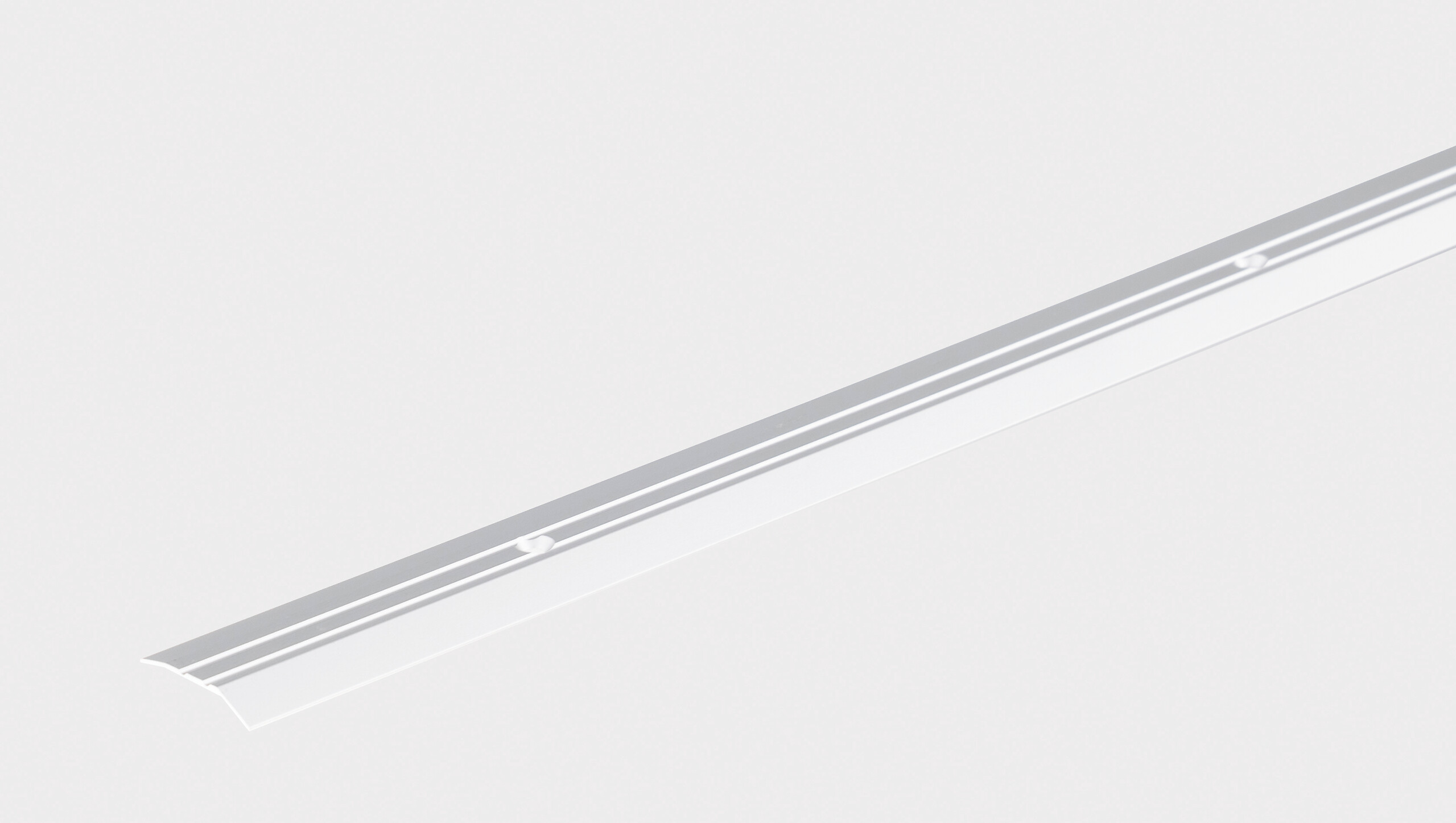 Abschlussprofil silber B/L: ca. 3x90 cm pro Stück