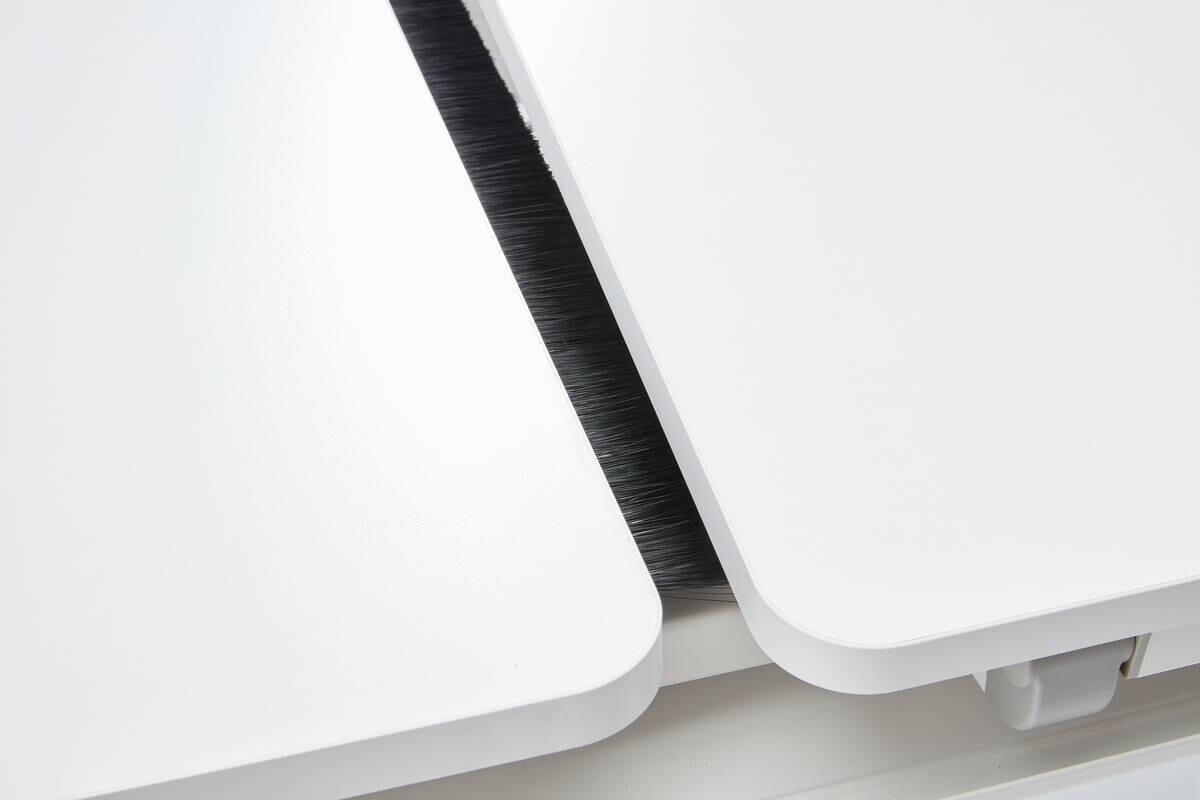 Kinderschreibtisch weiß B/H/T: ca. 110x54x72 cm