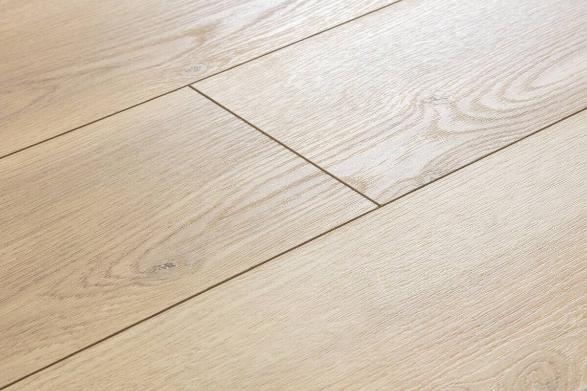 Laminatboden Cordoba ca. 2,382m² im Paket B/L: ca. 24,6x138,3 cm pro Paket