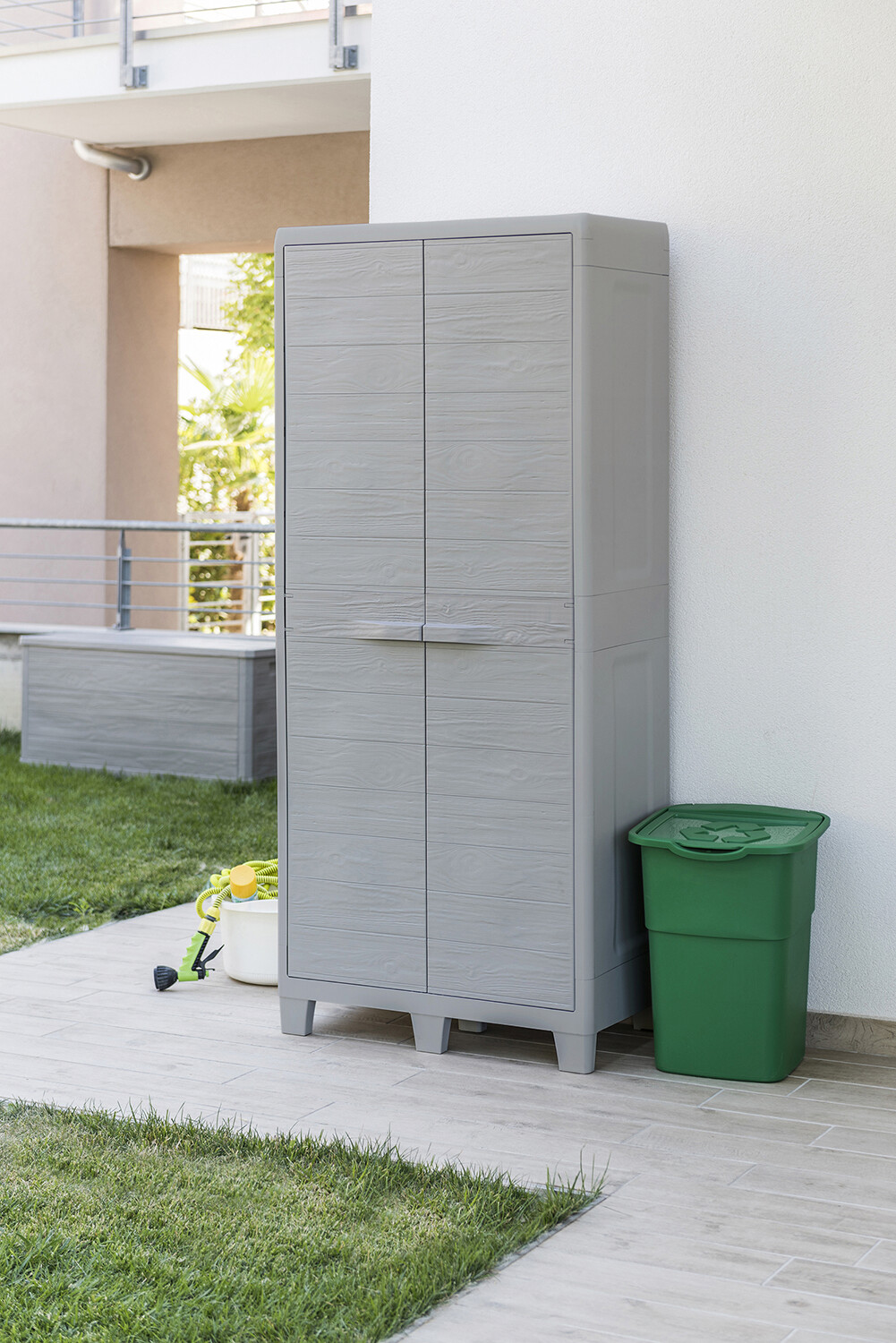 Toomax Kunststoffschrank Woodys grau Kunststoff B/H/L: ca. 182x46x78 cm Toomax Kunststoffschrank Woodys grau Kunststoff B/H/L: ca. 182x46x78 cm