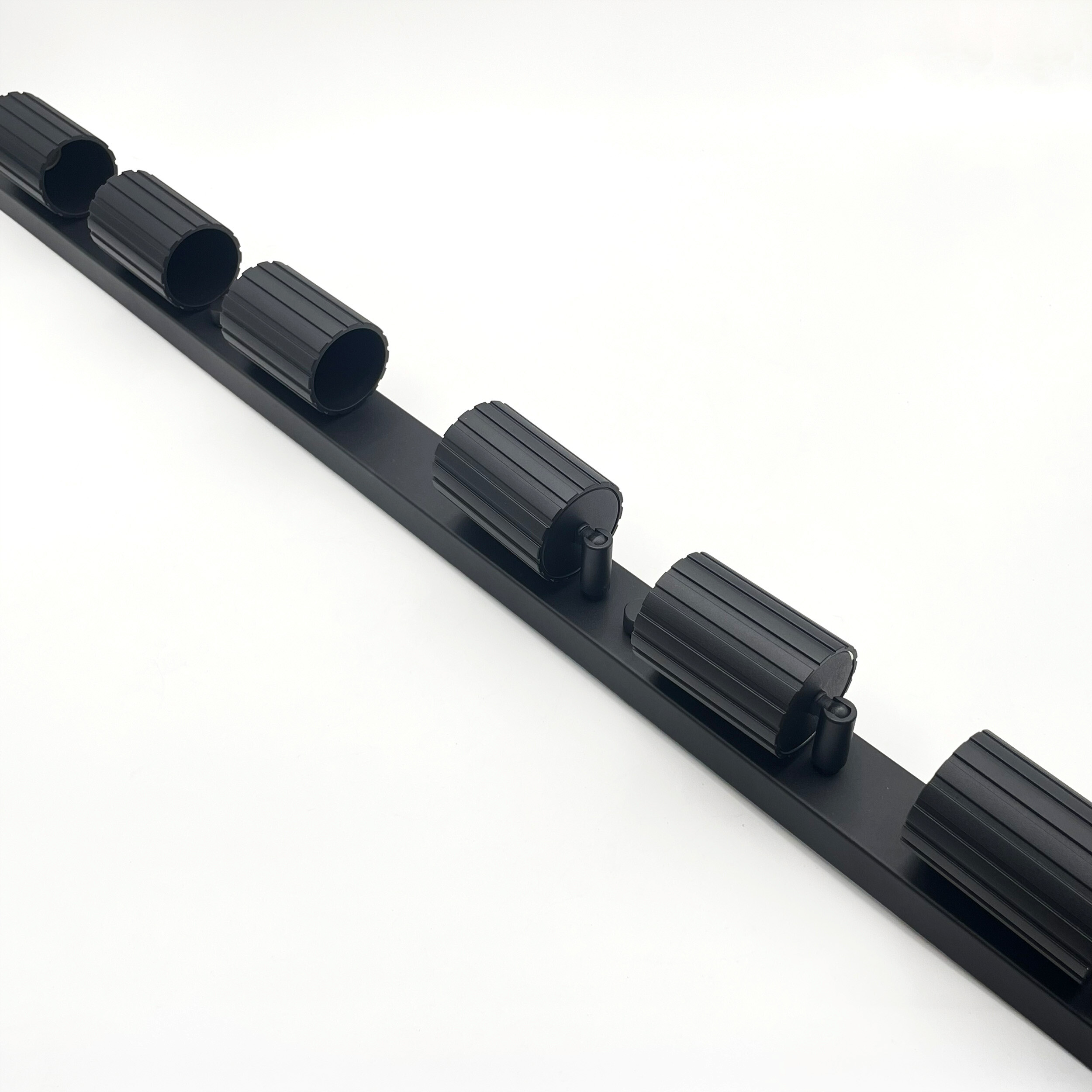 Lamkur Strahler Prisma schwarz Stahl B/H/L: ca. 6,5x16,5x117 cm 6 Brennstellen