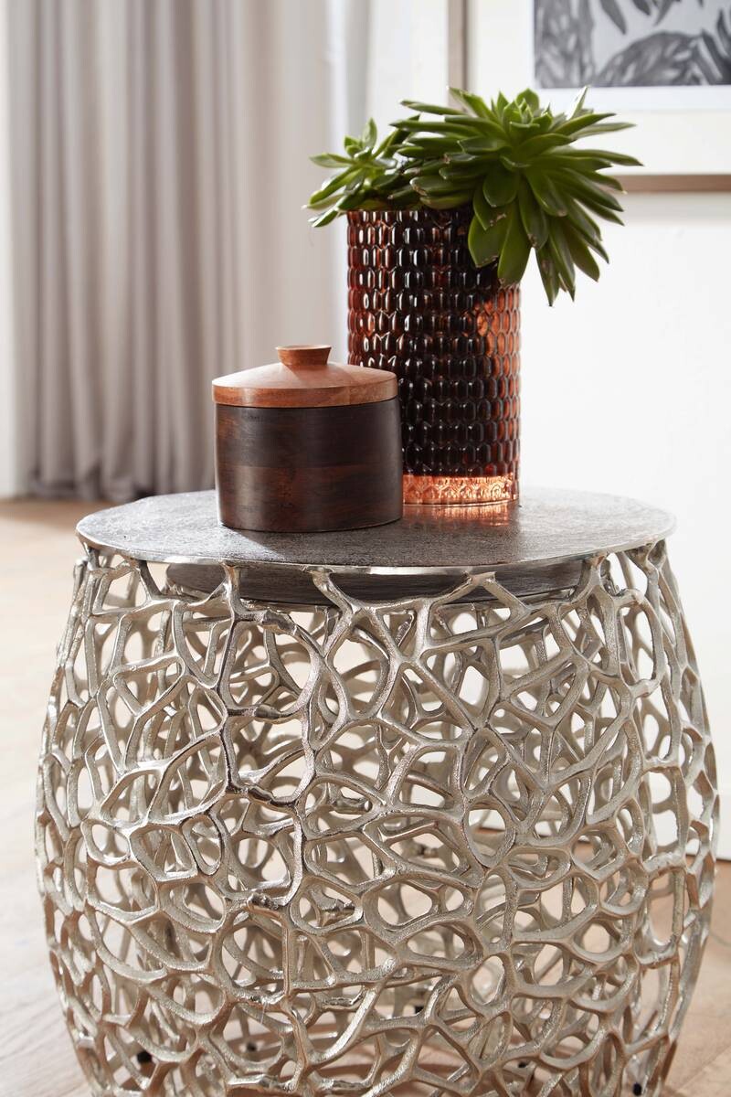 Beistelltisch 2er.-Set. silber B/H/T: ca. 46x42x46 cm