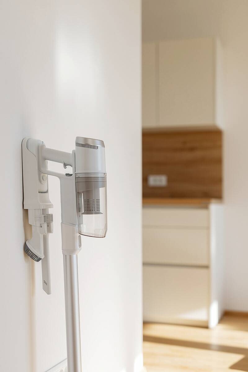 Gorenje Handstaubsauger SVC216210FFIIW weiß Kunststoff B/H/T: ca. 26x110x25 cm Gorenje Handstaubsauger SVC216210FFIIW weiß Kunststoff B/H/T: ca. 26x110x25 cm