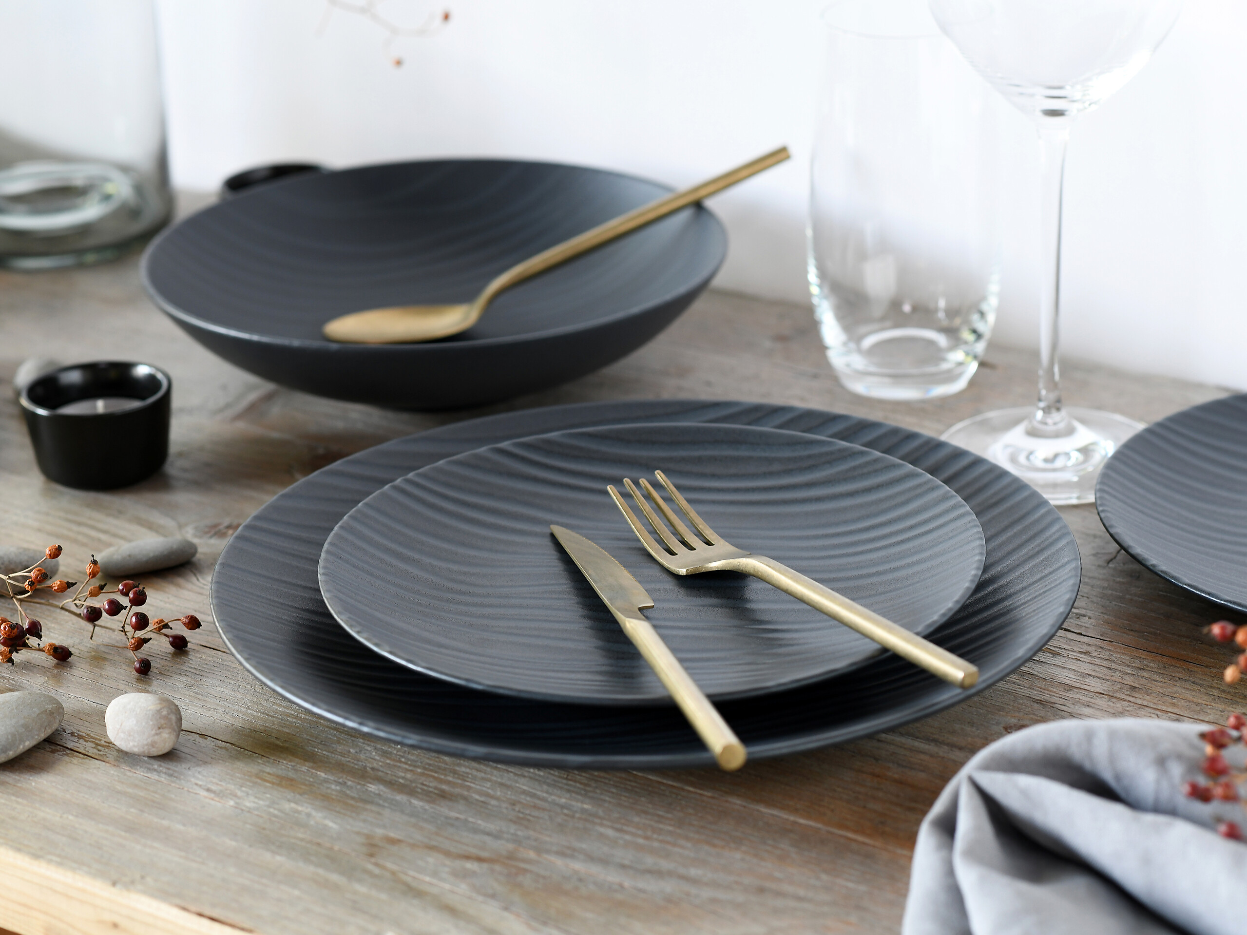 CreaTable Kombiservice Waves schwarz Steinzeug 16 tlg.