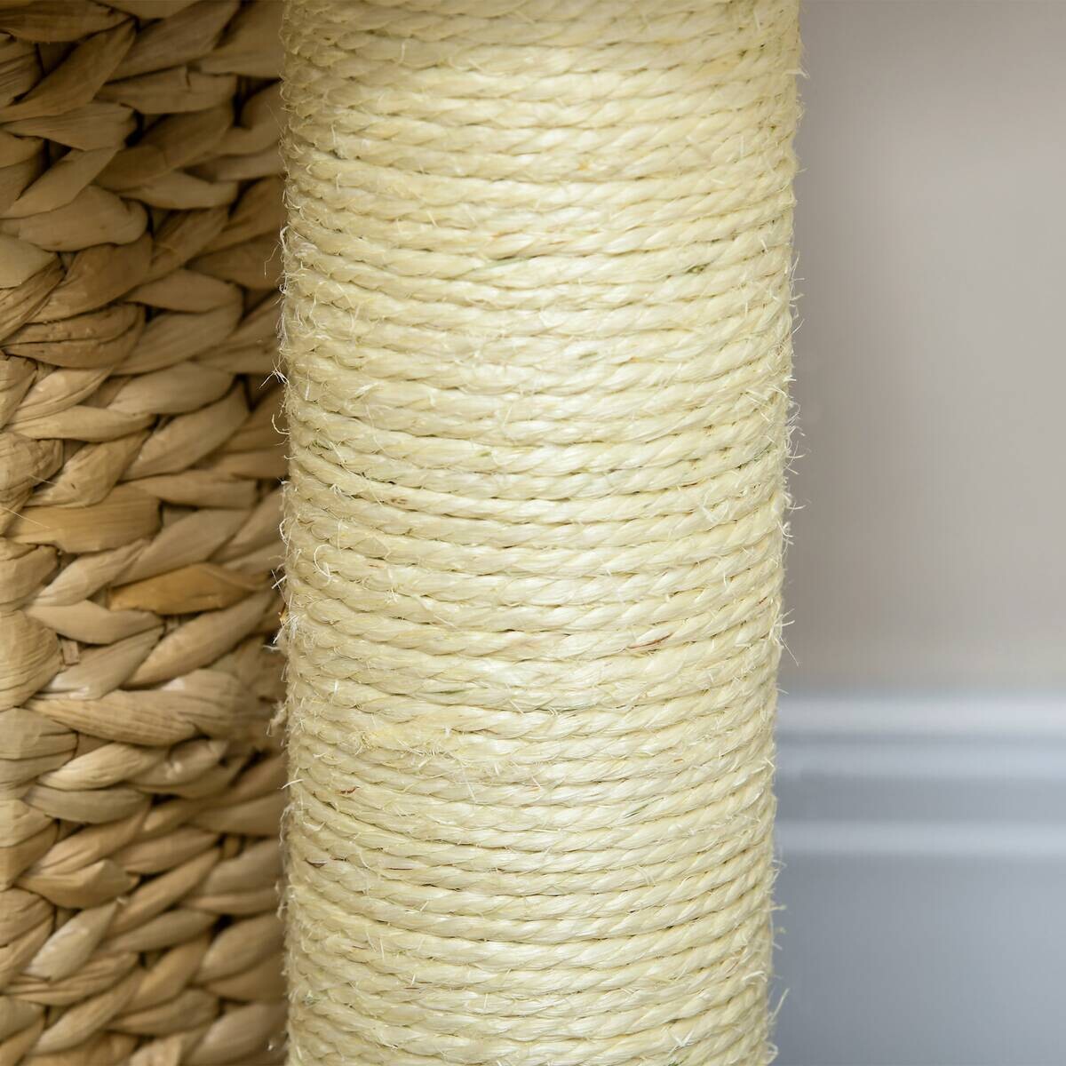 PawHut Kratzbaum beige Plüsch B/H/L: ca. 40x74x45 cm