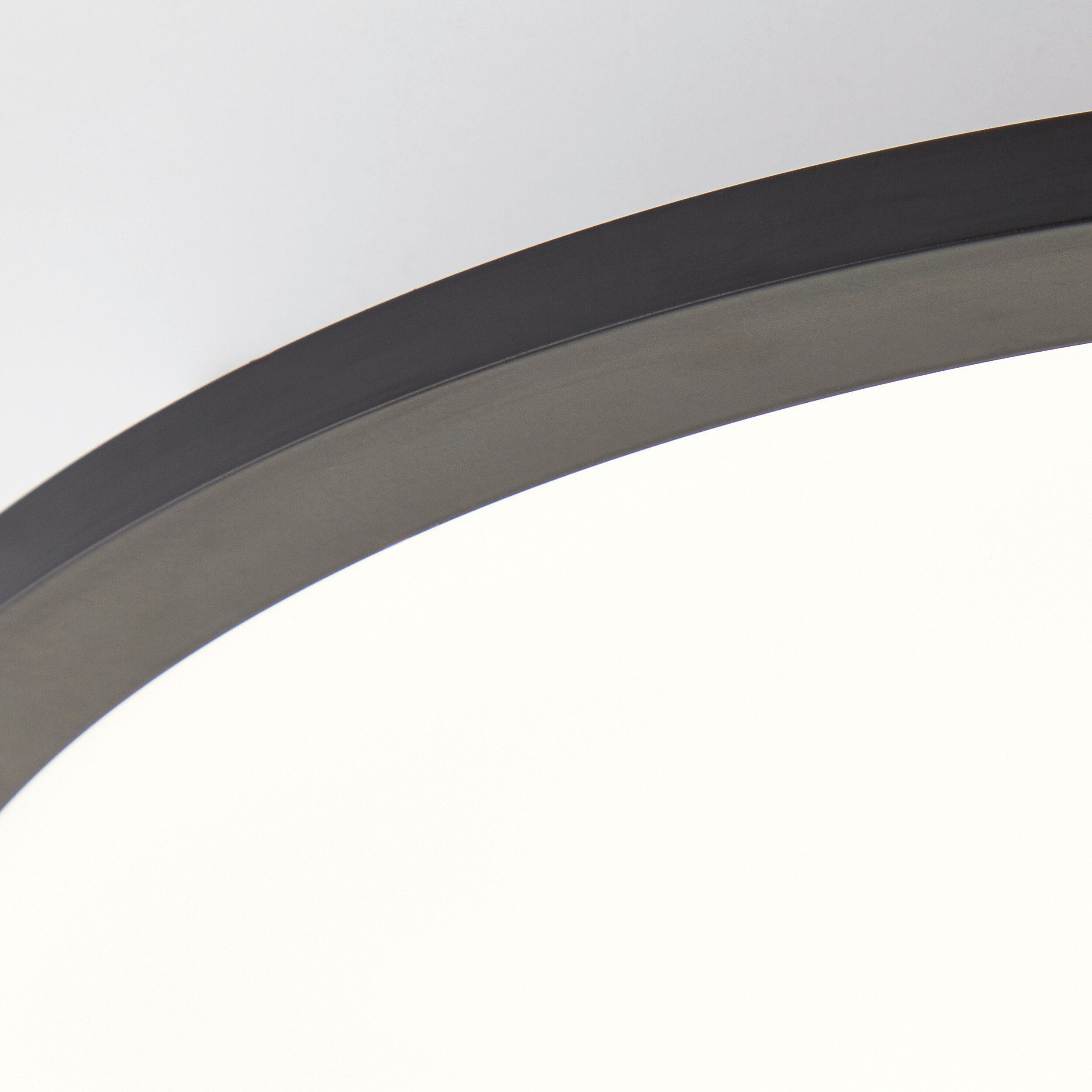 Brilliant LED-Deckenleuchte Briston schwarz Kunststoff Metall B/H/L: ca. 43,5x7,5x44 cm