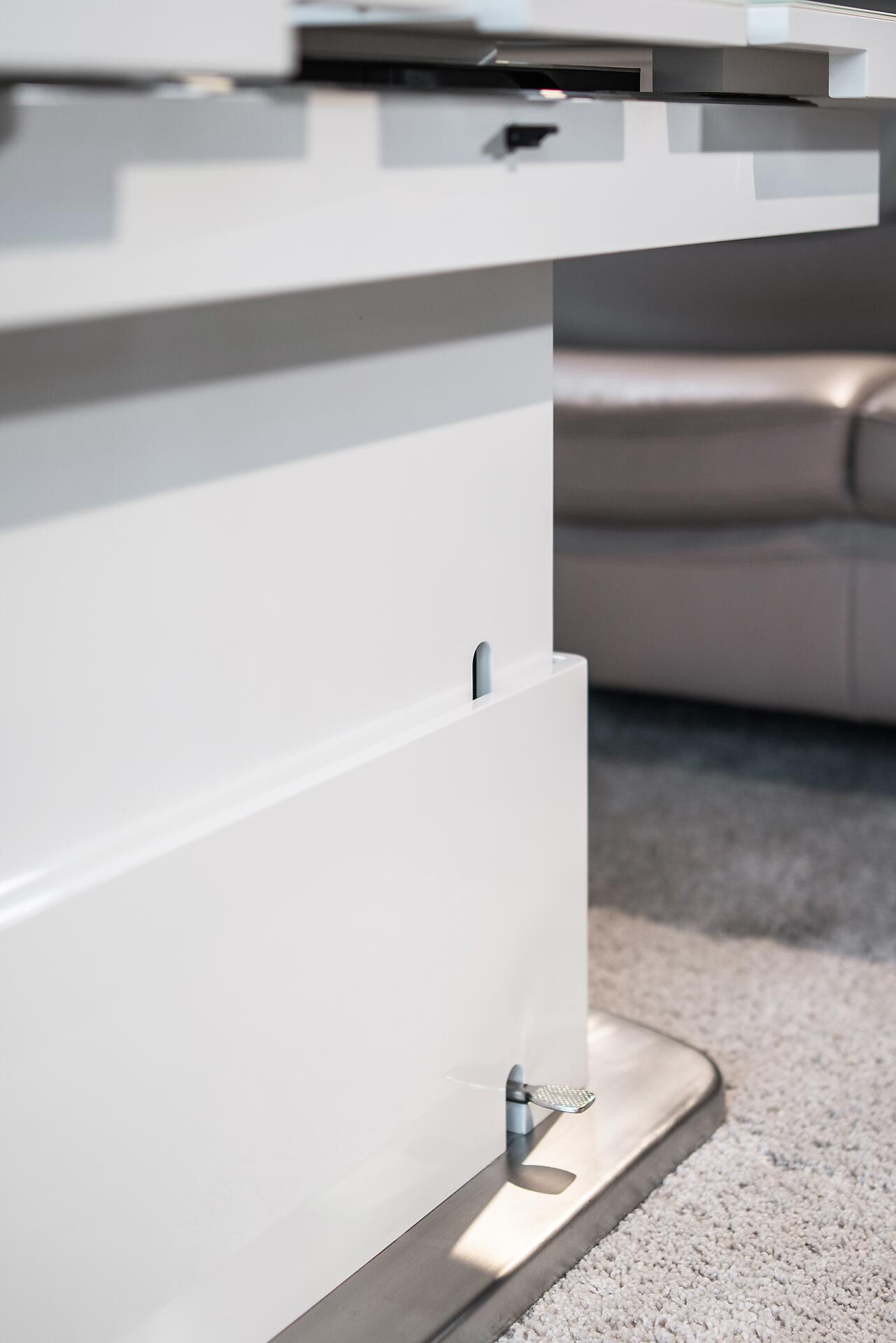 Couchtisch Levi weiß MDF B/H/T: ca. 135x50x75 cm