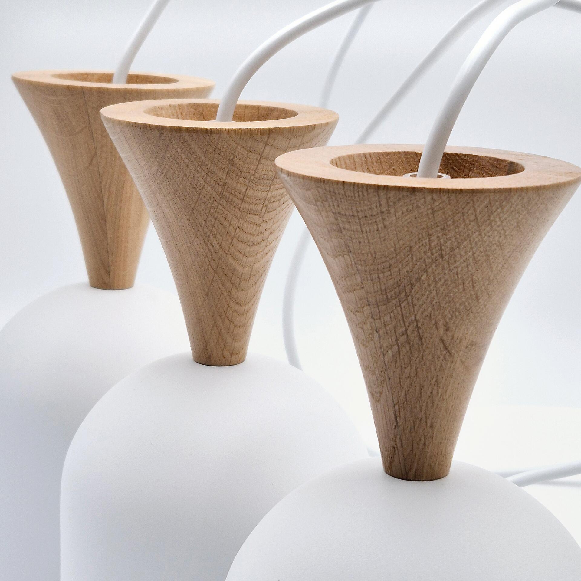 Lamkur Hängeleuchte Eiche weiß Stahl Holz B/H/L: ca. 34x100x34 cm E27 3 Brennstellen