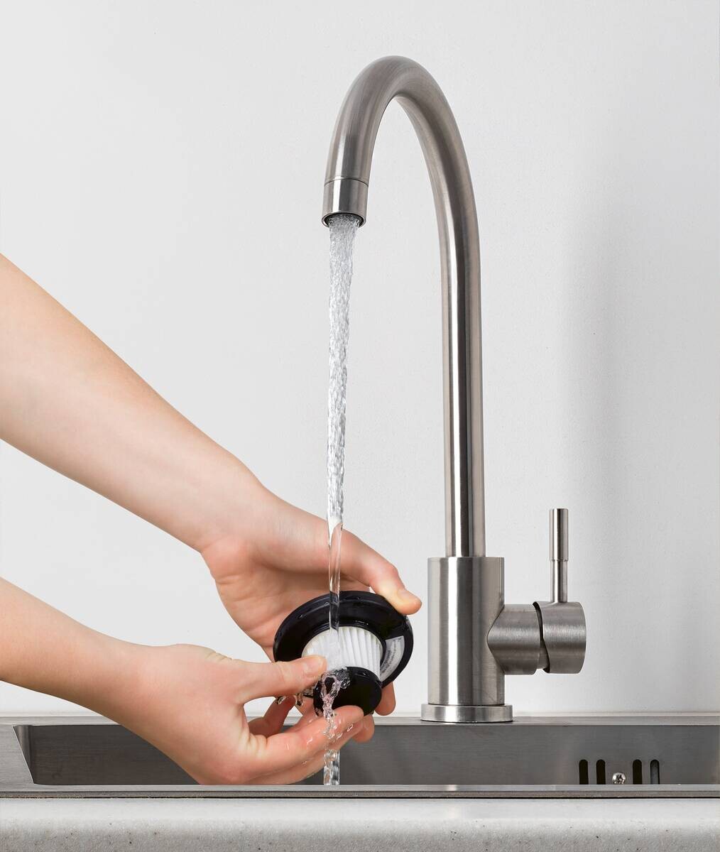 CLEANmaxx Akku-Handstaubsauger rot schwarz B/H/L: ca. 10x12x37 cm