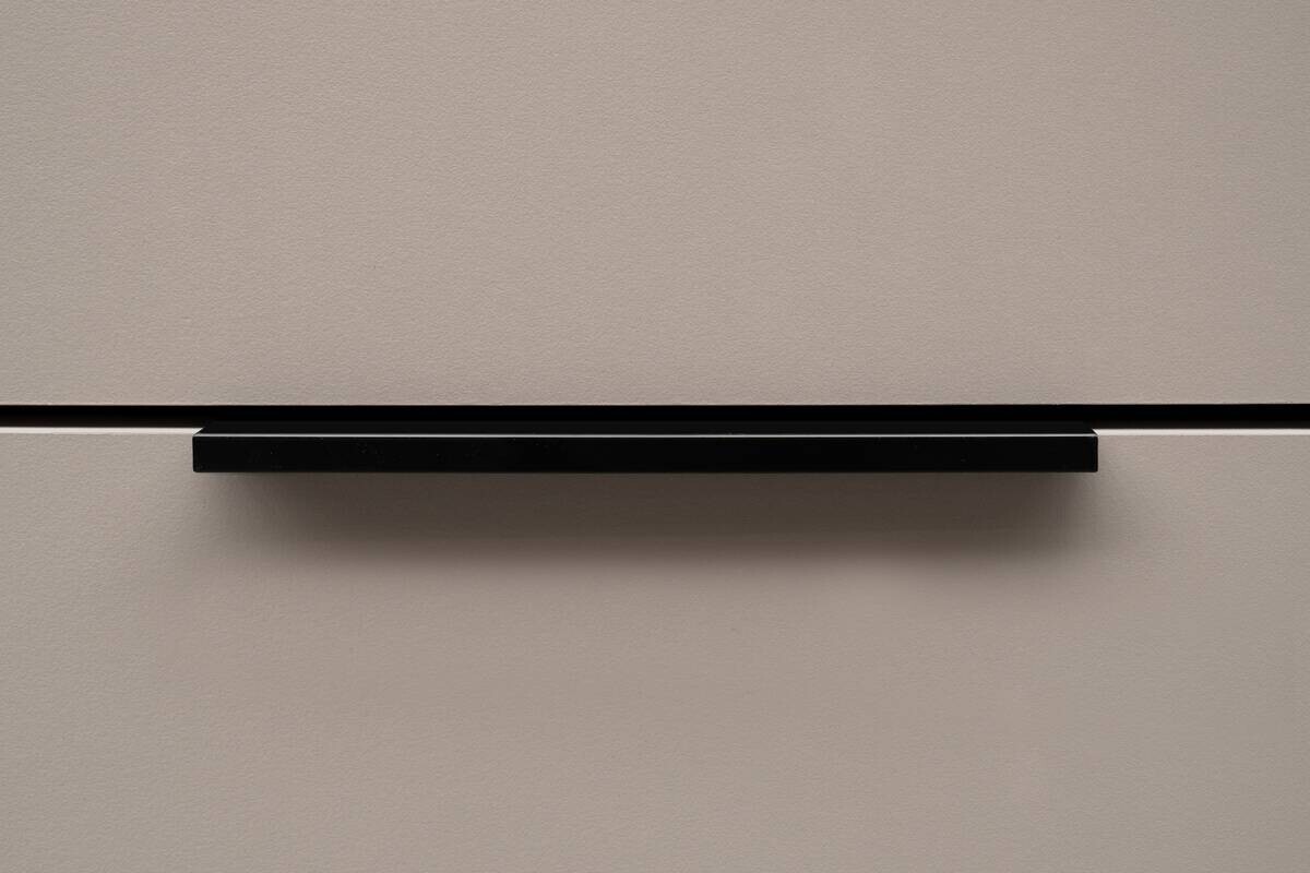 Highboard Arona sand schwarz B/H/T: ca. 90x140x38 cm