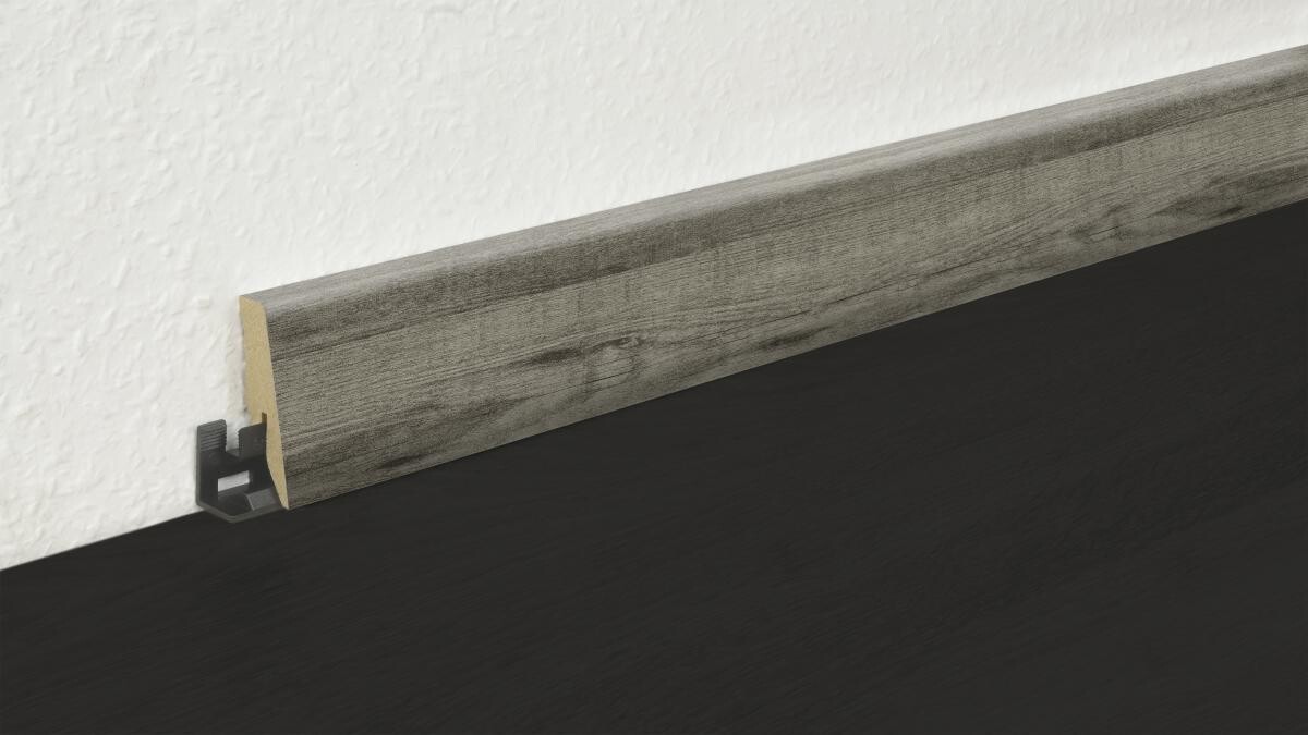 Sockelleiste L/B/H: ca. 250x1,8x5,8 cm pro Stück