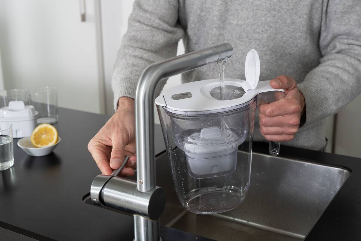 Wasserfilter-Kanne transparent Kunststoff B/H/T: ca. 12x27x25 cm