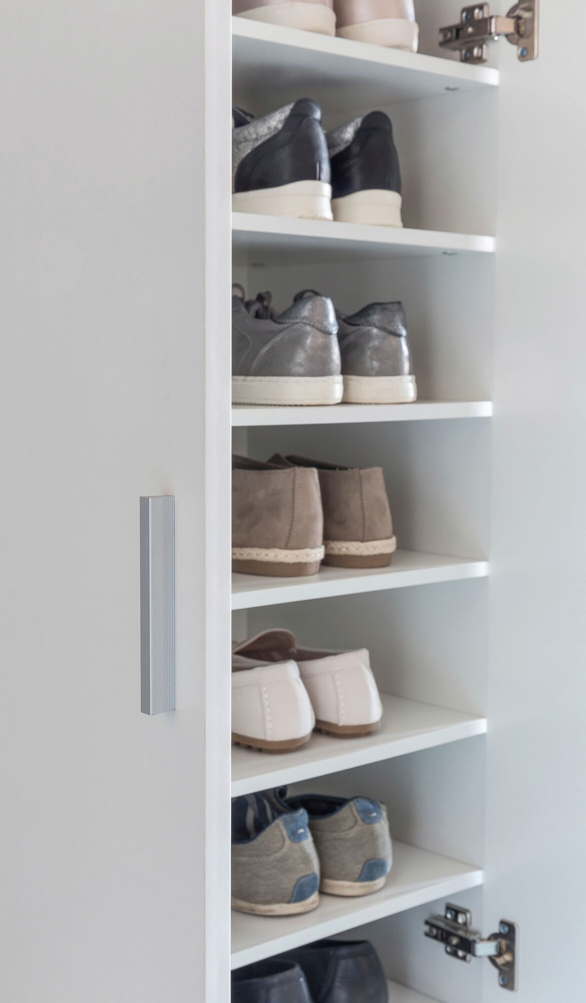 Schuhschrank weiß B/H/T: ca. 55x108x35 cm