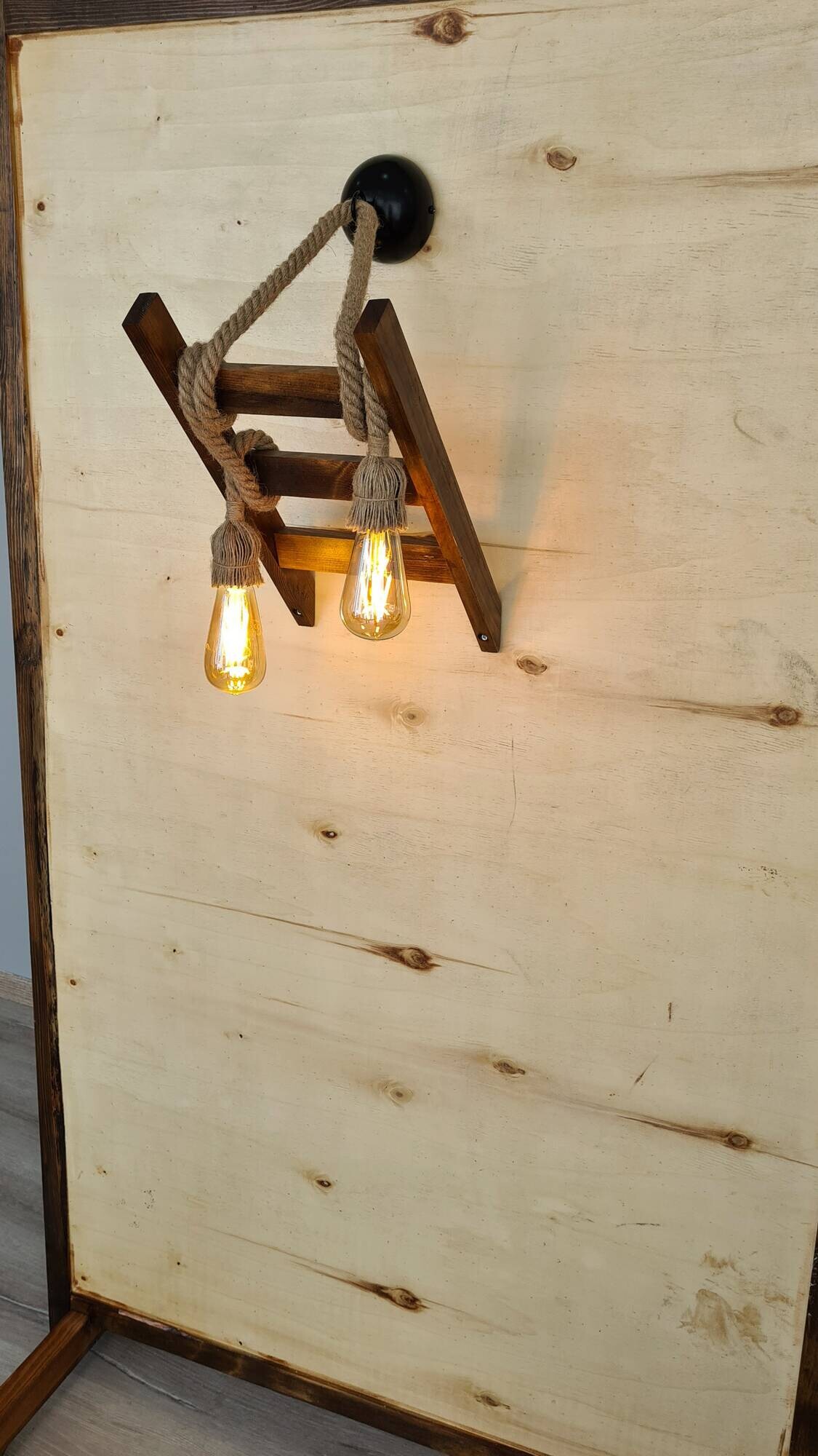 Opviq Wandleuchte nussbaum Kiefer B/H/L: ca. 25x23x45 cm E27 1 Brennstellen