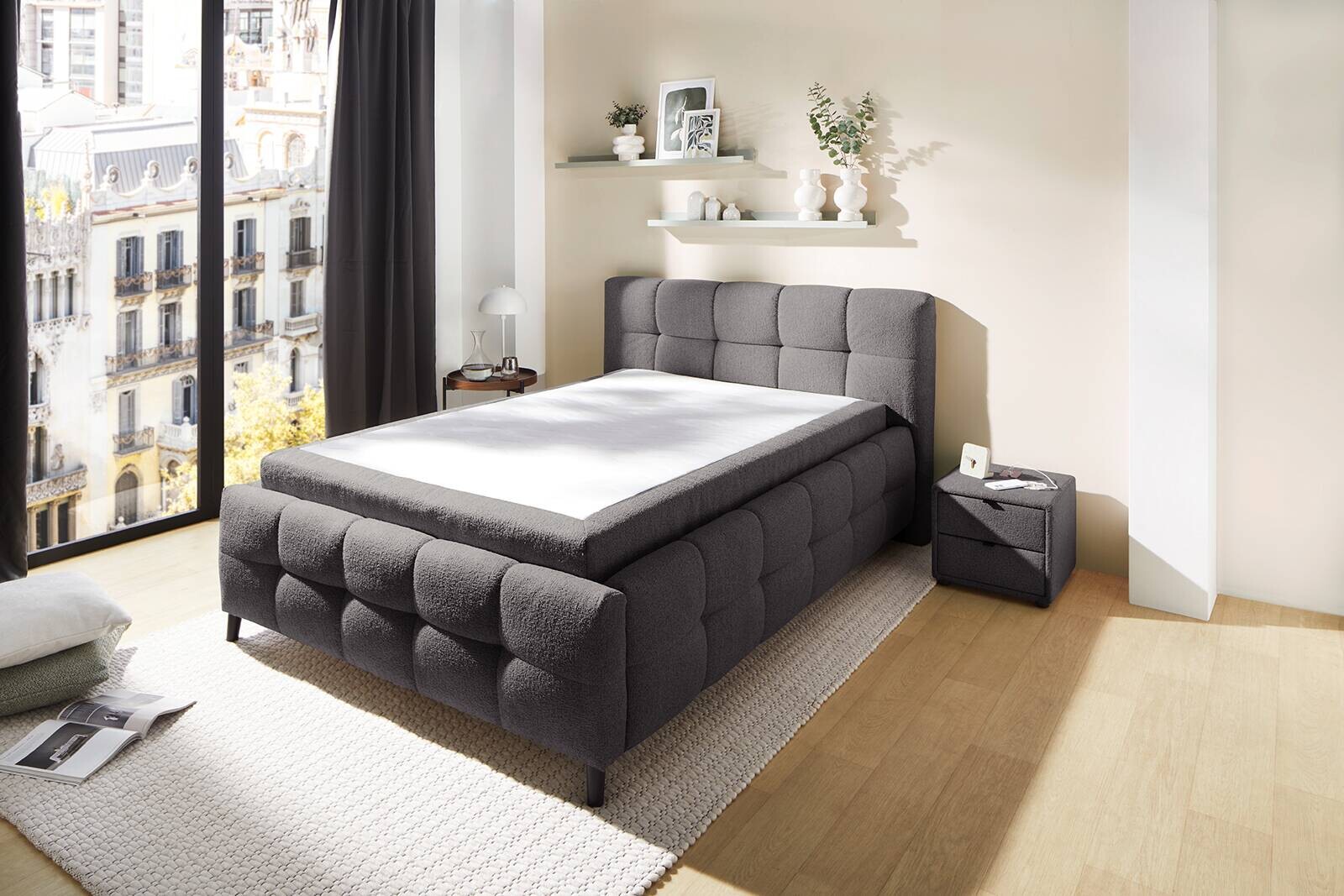 Polsterbett grau Liegefläche B/L: ca. 140x200 cm Polsterbett grau Liegefläche B/L: ca. 140x200 cm