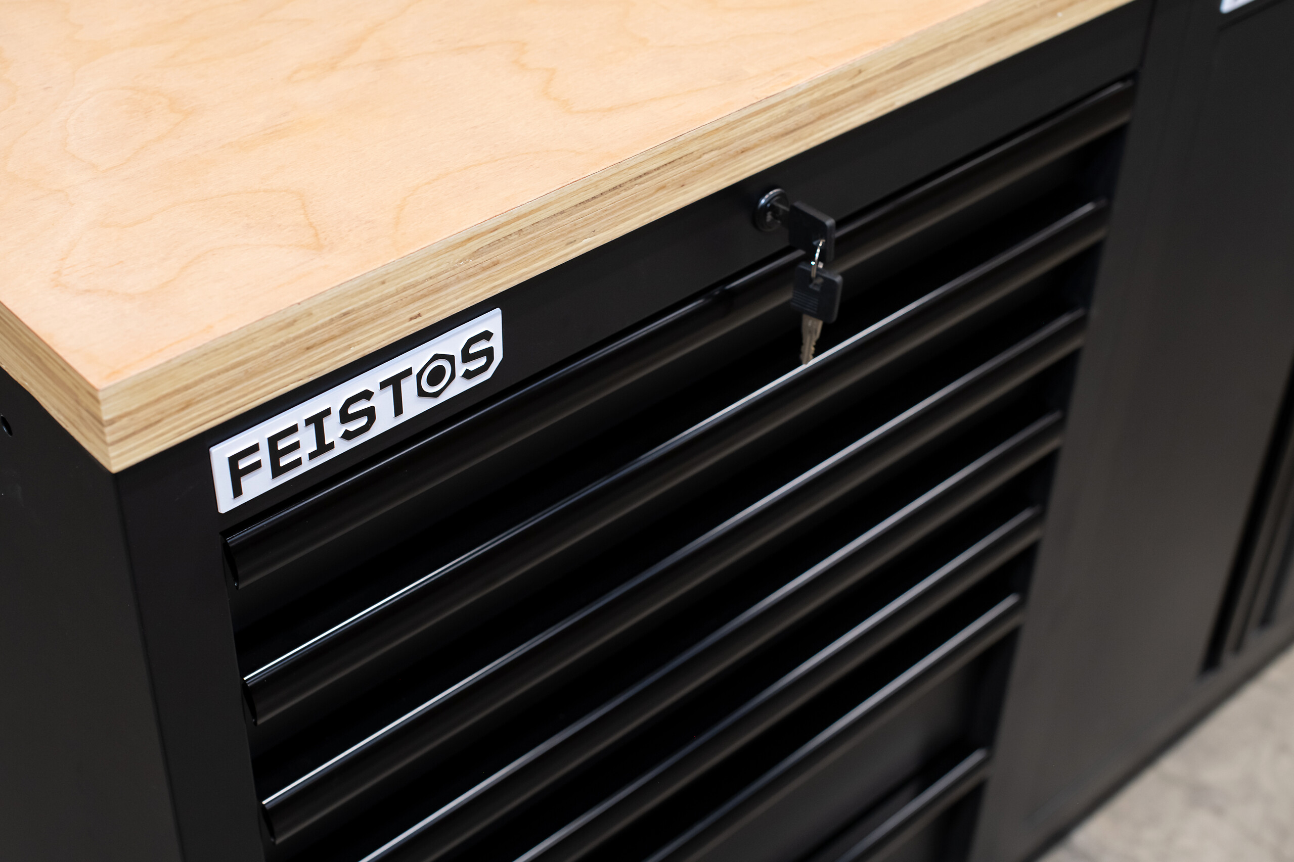 Werkzeugschrank EOS Blackline schwarz B/H/L: ca. 204x200x61 cm