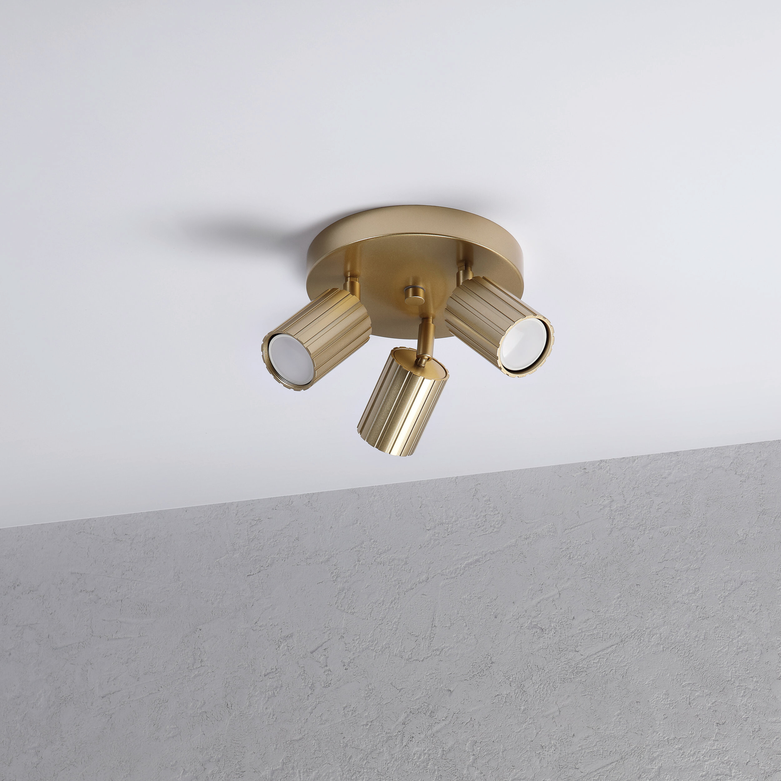 Lamkur Strahler Prisma gold Stahl B/H/L: ca. 18x19,5x18 cm 3 Brennstellen