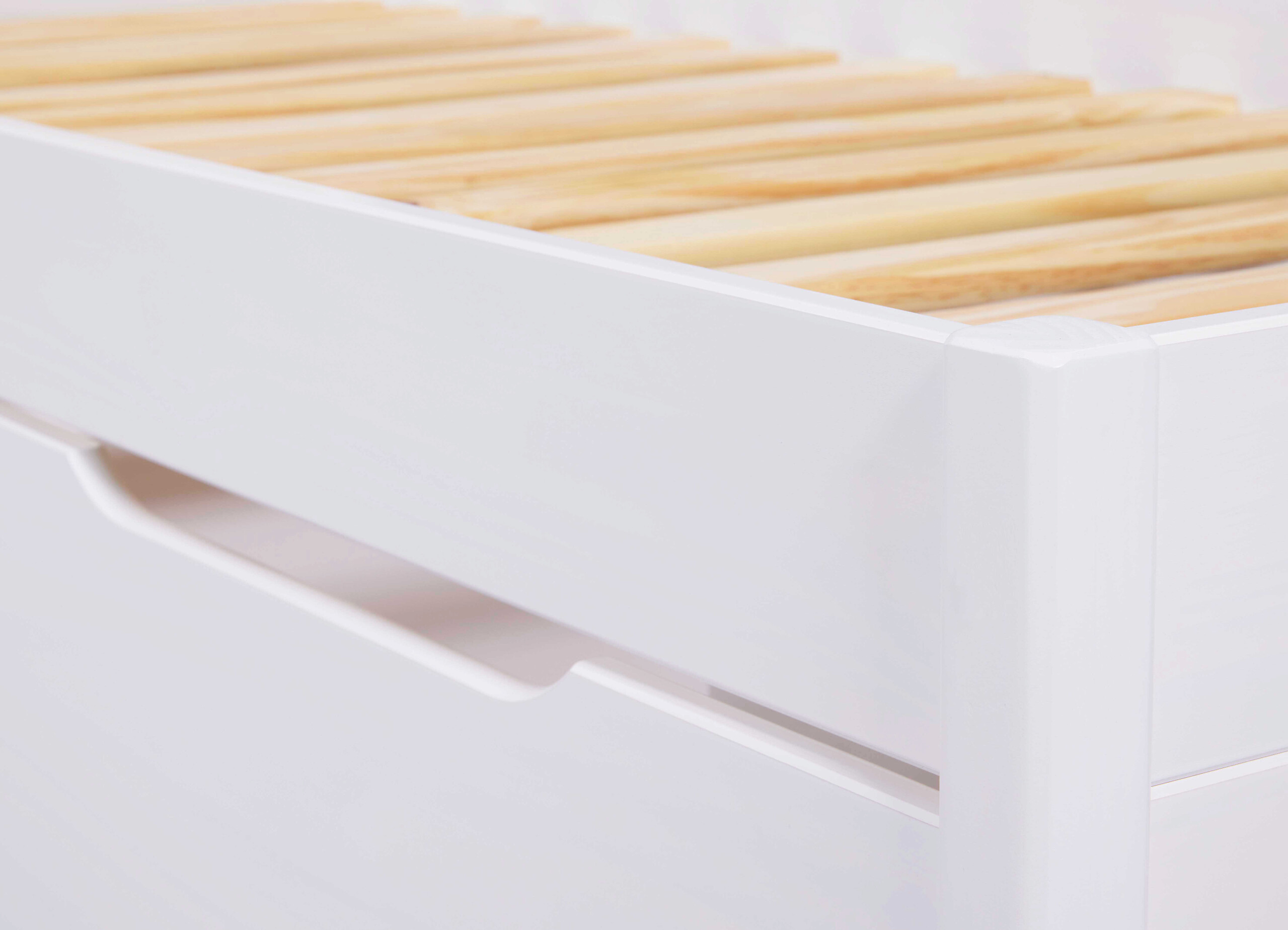 Funktionsbett Efetivo weiß