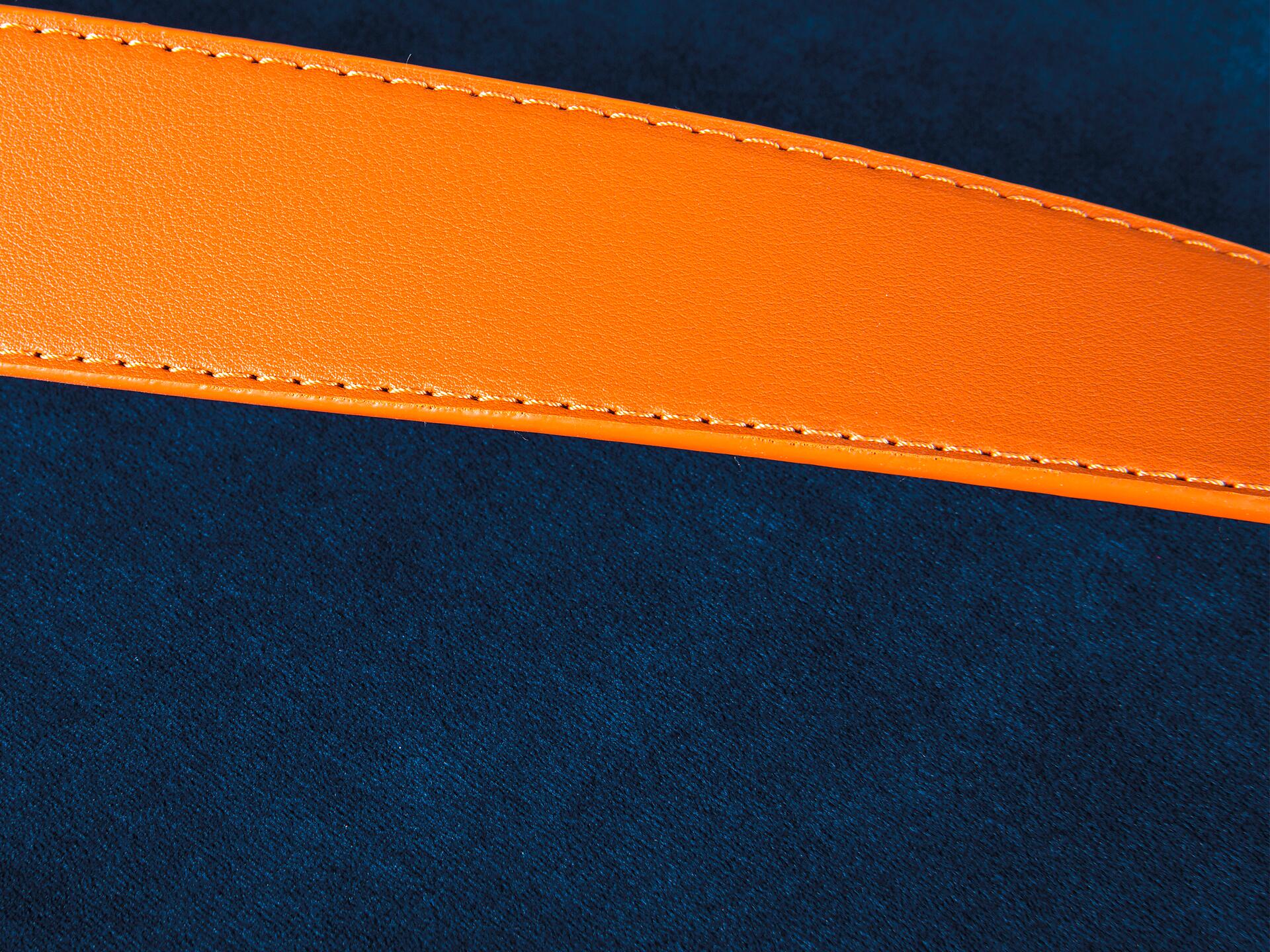 Inter Link Hocker Papua blau MDF Samtoptik B/H/T: ca. 35x45x35 cm