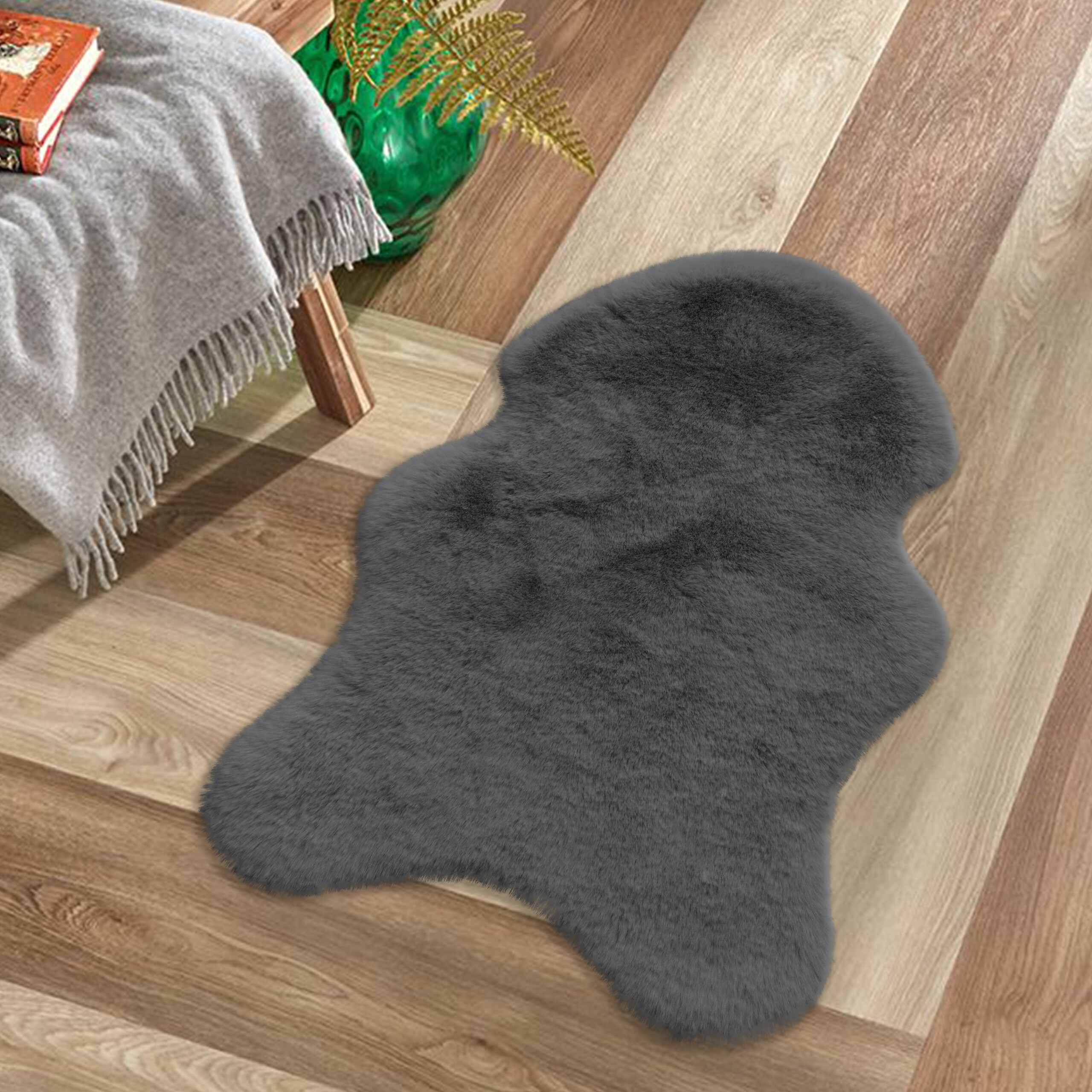 Fellimitat Moya stahlgrau B/L: ca. 40x57 cm Fellimitat Moya stahlgrau B/L: ca. 40x57 cm