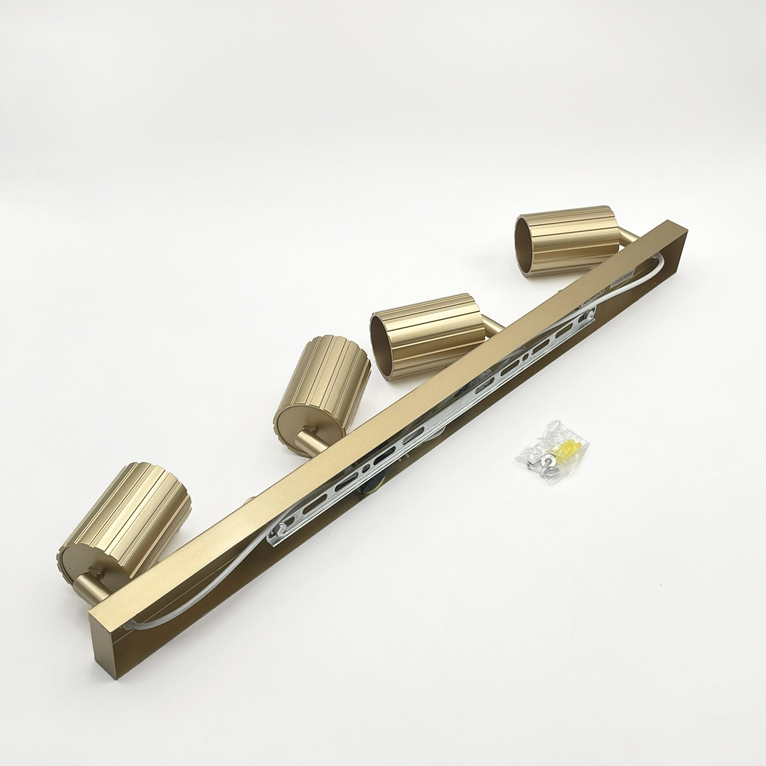 Lamkur Strahler Prisma gold Stahl B/H/L: ca. 6,5x16,5x81 cm 4 Brennstellen