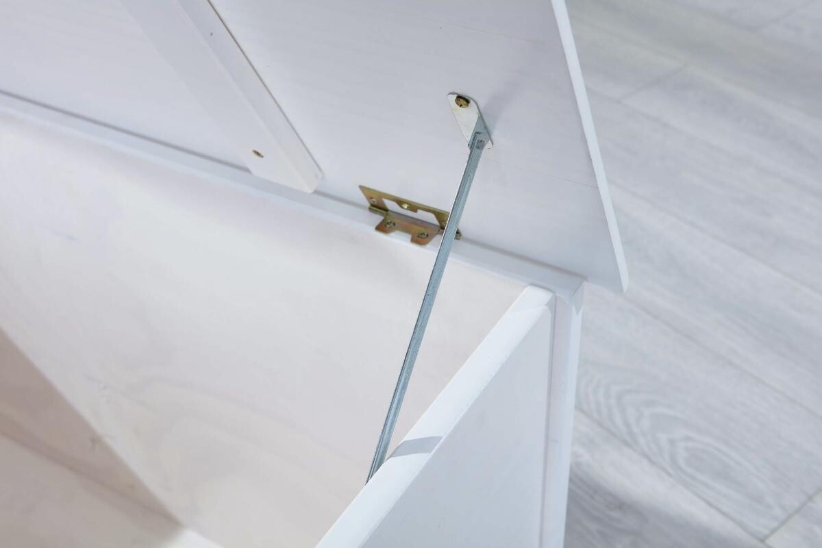 Truhe Emel weiß Kiefer B/H/T: ca. 53x47x89 cm