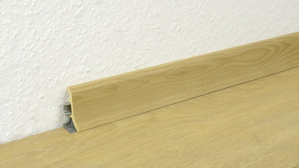 Sockelleiste L/B/H: ca. 250x1,9x4,8 cm pro Stück