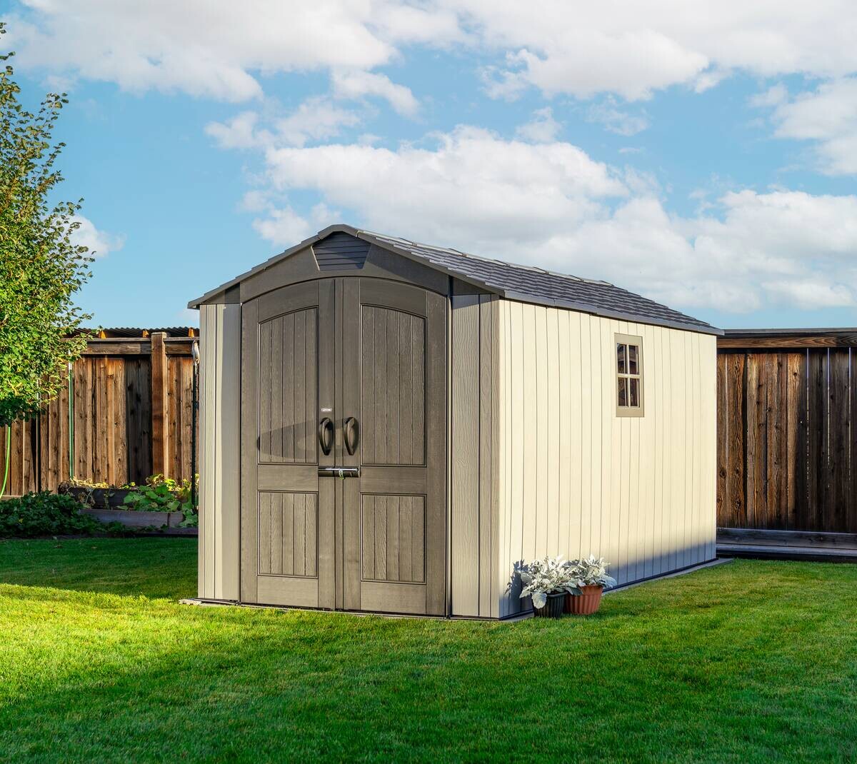 Lifetime Gerätehaus Utah grau B/H/L: ca. 206,2x264,4x426,5 cm