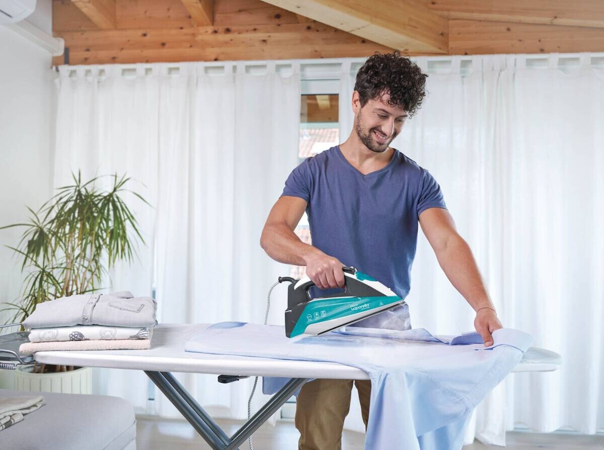 Polti Polti Dampfbügelautomat QS220 grün weiß Keramik B/H/L: ca. 31x15,5x31 cm