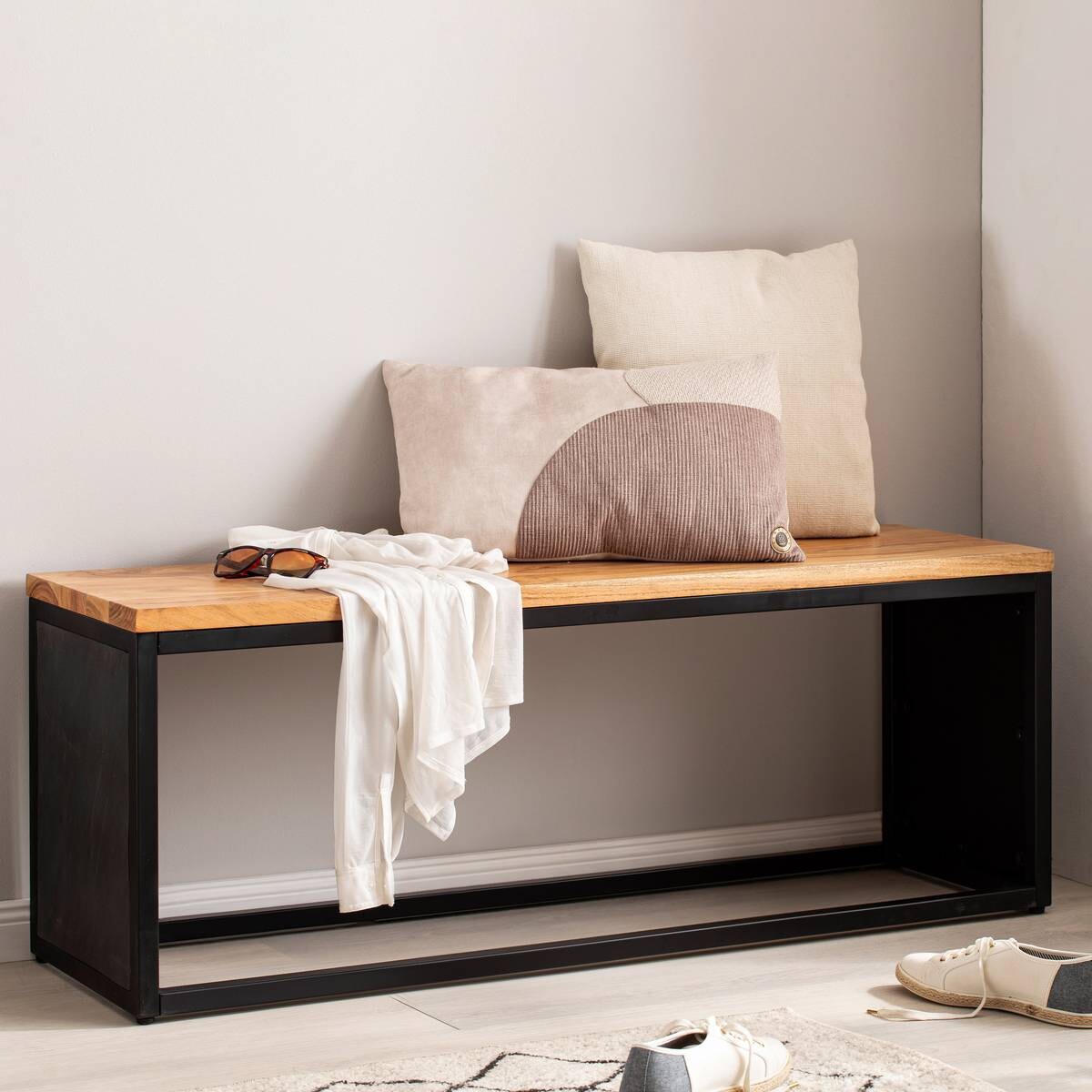 Sitzbank schwarz B/H/T: ca. 120x45x35 cm